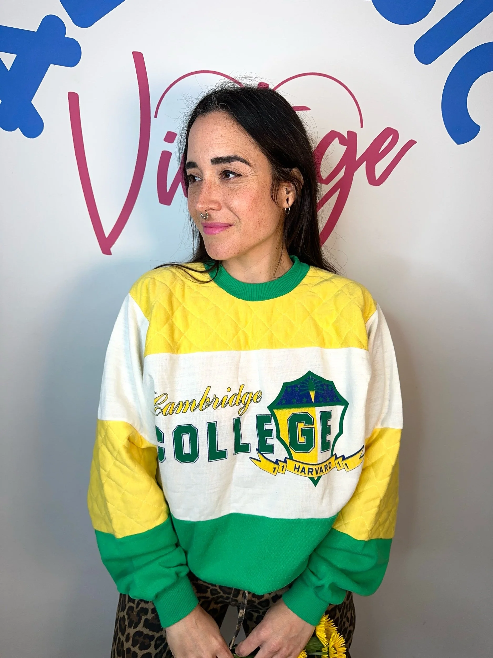 SUDADERA 90S  COLLEGE🛡️