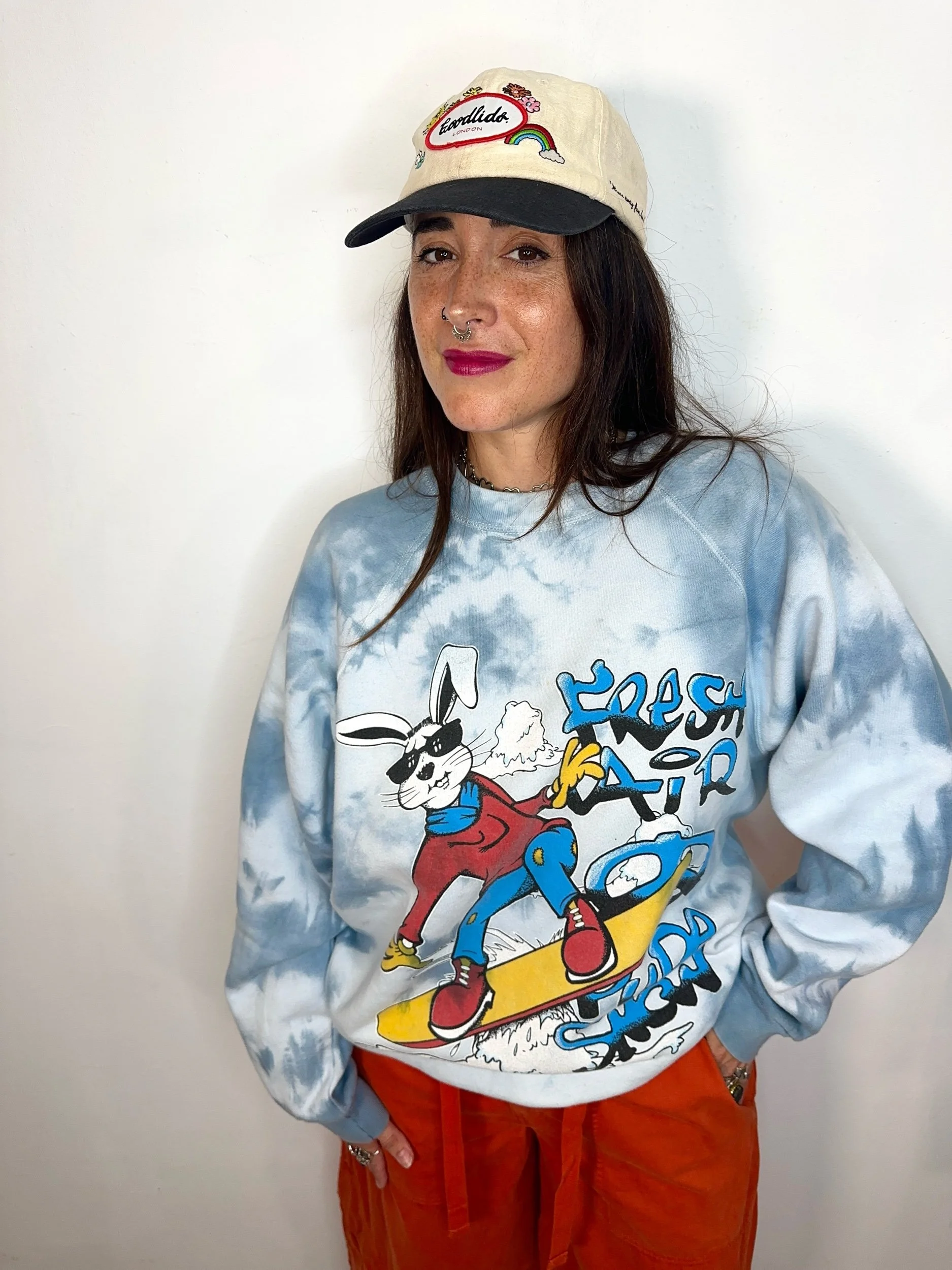 SUDADERA 90S 🐰🛹