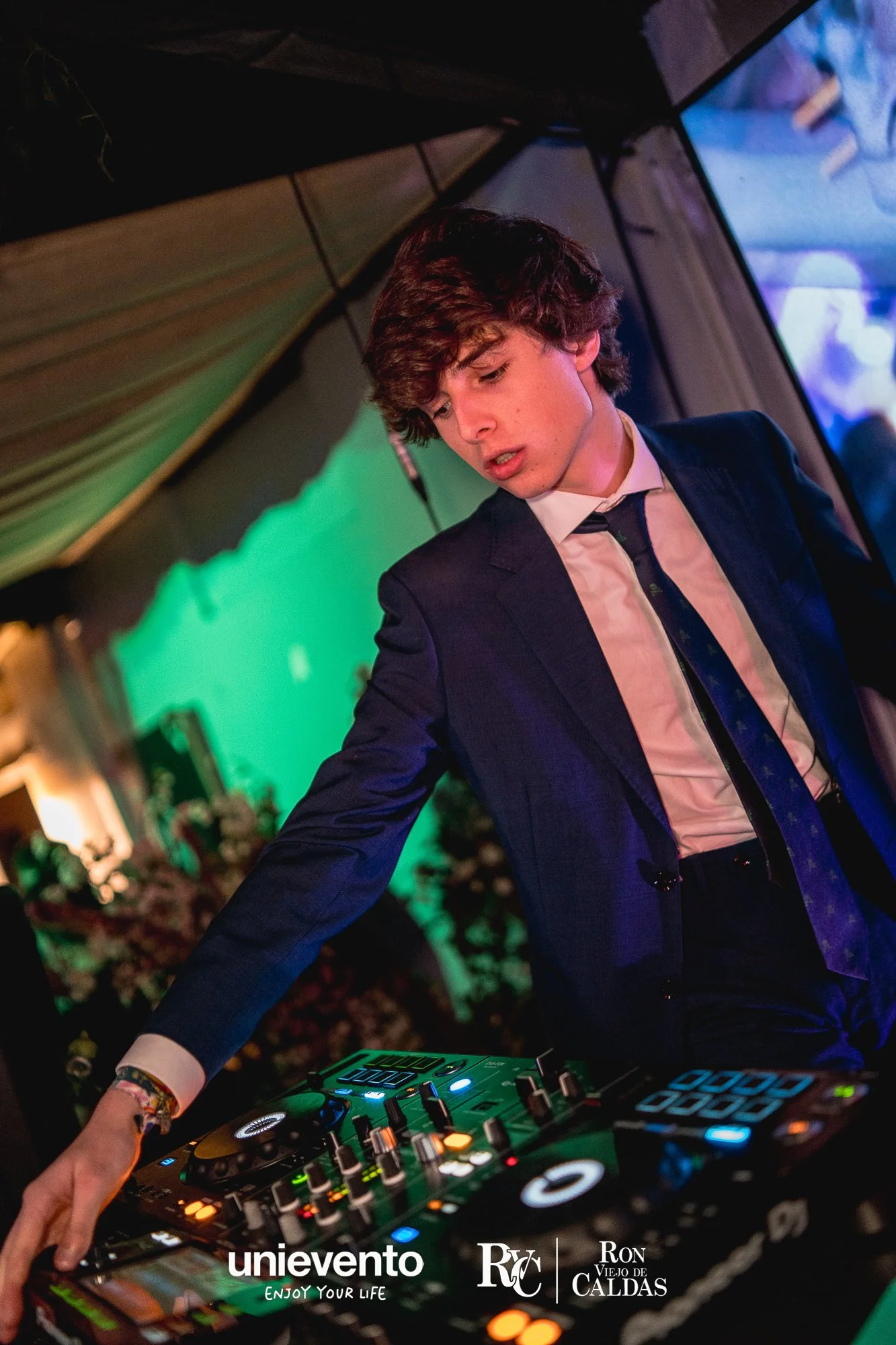 NOCHEVIEJA_23-24_unievento-036.jpg