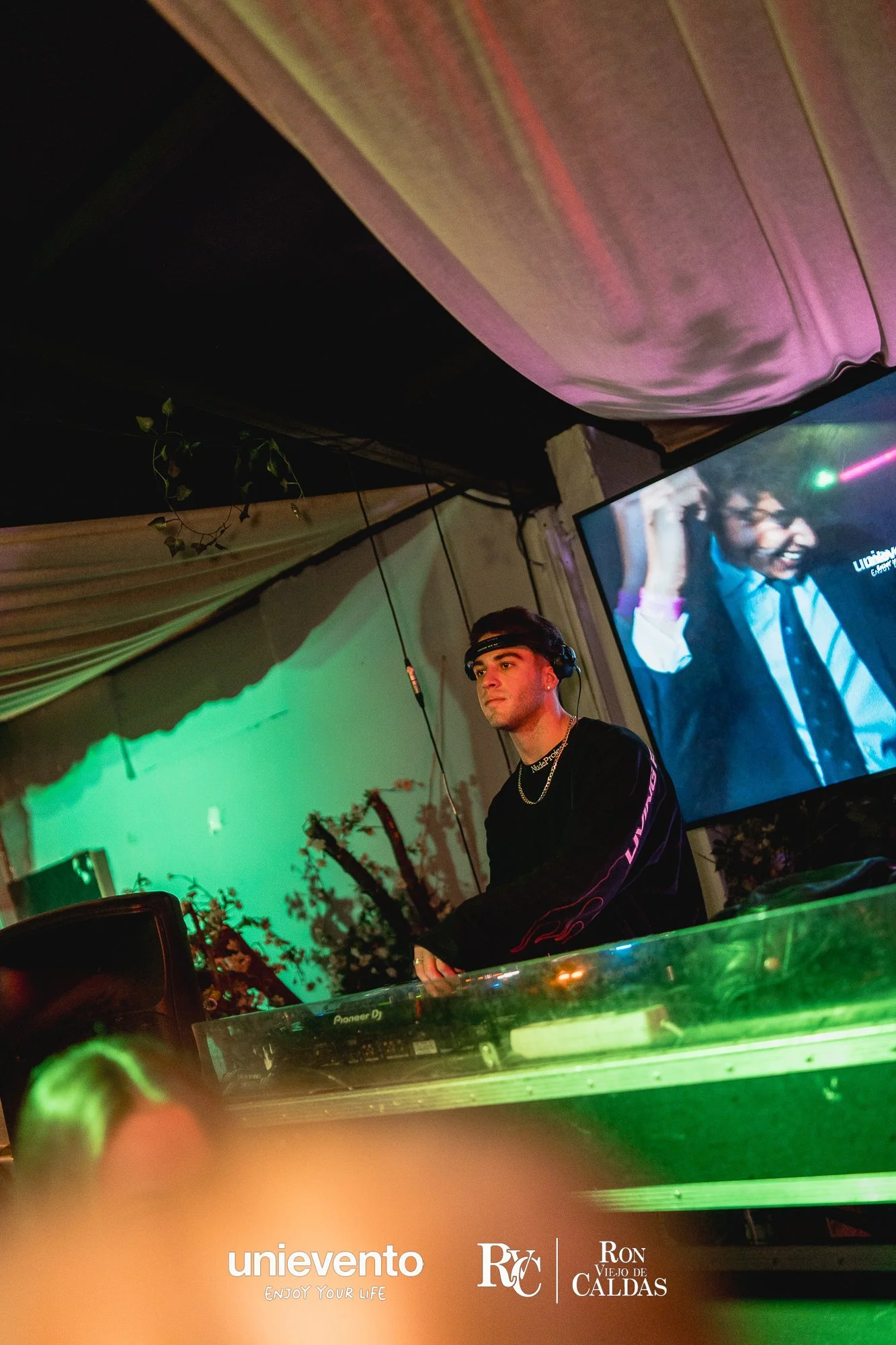 NOCHEVIEJA_23-24_unievento-062.jpg