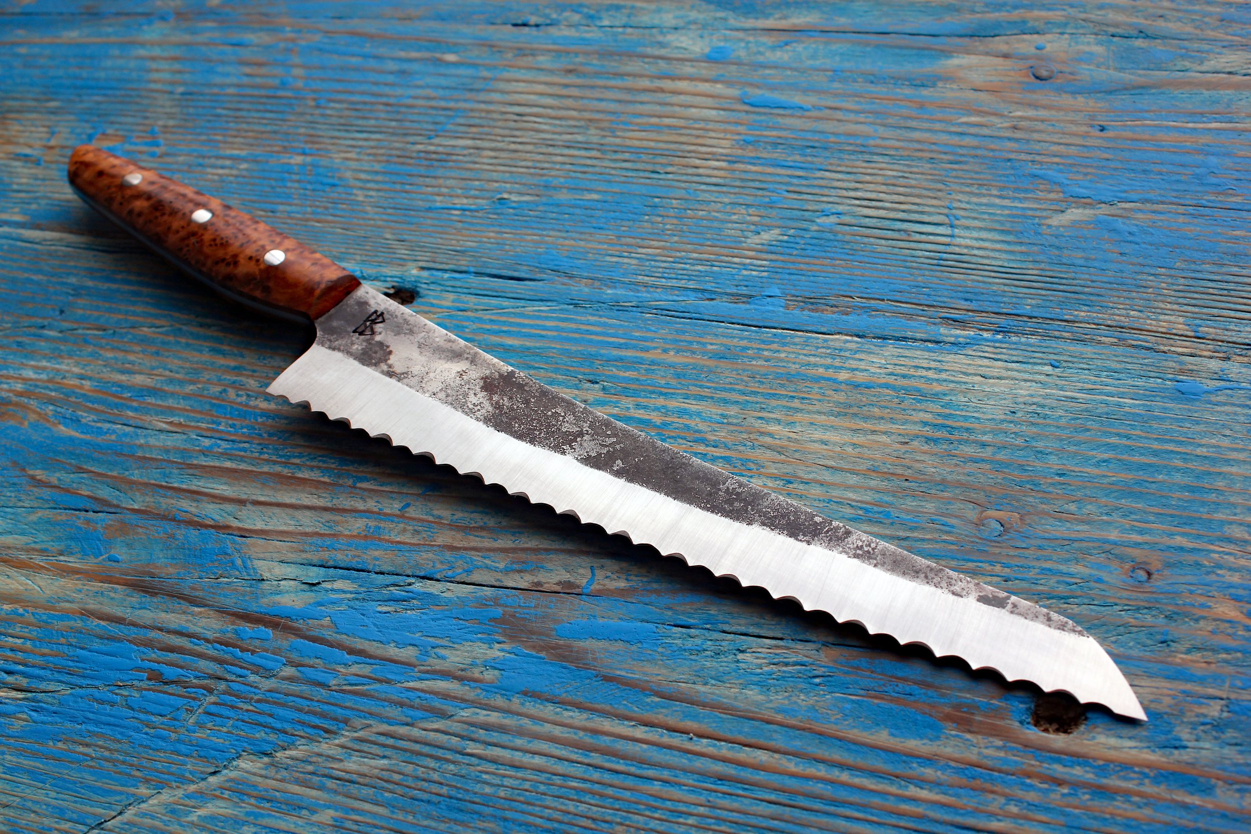 Bread Knife, Thuya Burl Handle - AEB- L