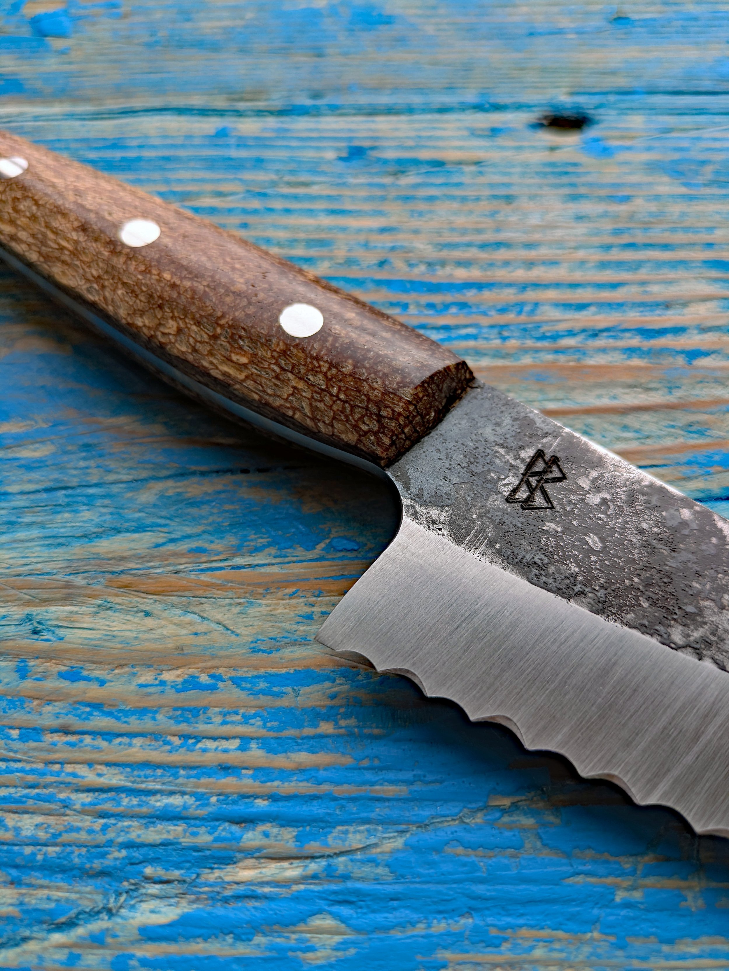 AEB-L Bread Knife, Indonesian Oak 2.jpg