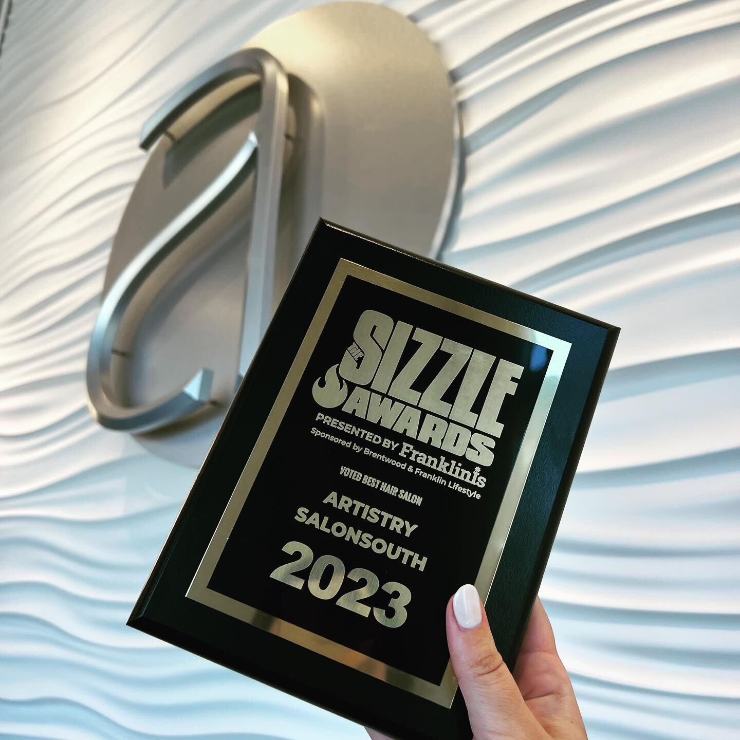 This week, we were presented with the 2023 Sizzle Award for #1 Best Hair Salon in Williamson County by @franklinistn! ✨

We are incredibly humbled and grateful to our community &amp; proud of our entire Artistry SALONsouth team. 

Thank you to ALL ou