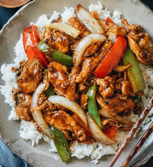 Peppered Chicken and White Rice