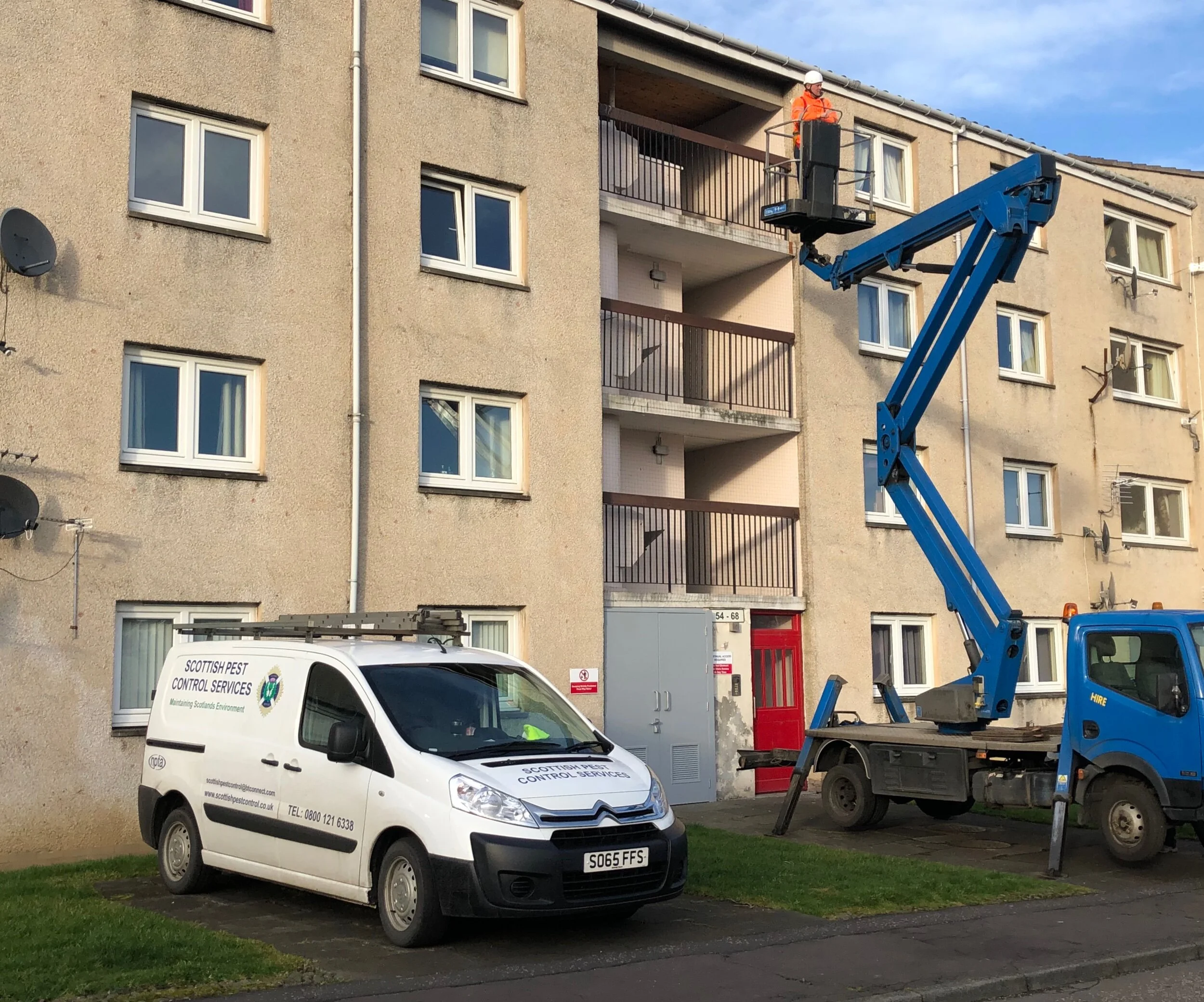 Pigeon net installation for flat balconies 