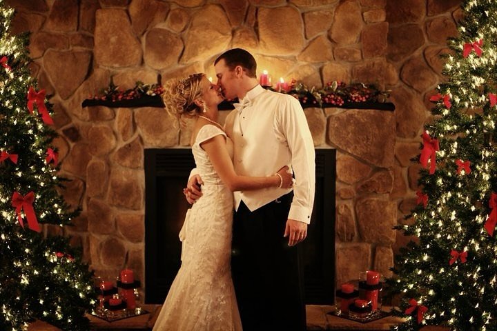 A love worth celebrating &mdash; un amor que merece ser celebrado. 🤍

www.mialunaservices.com

#Wedding #Officiant #Bodas