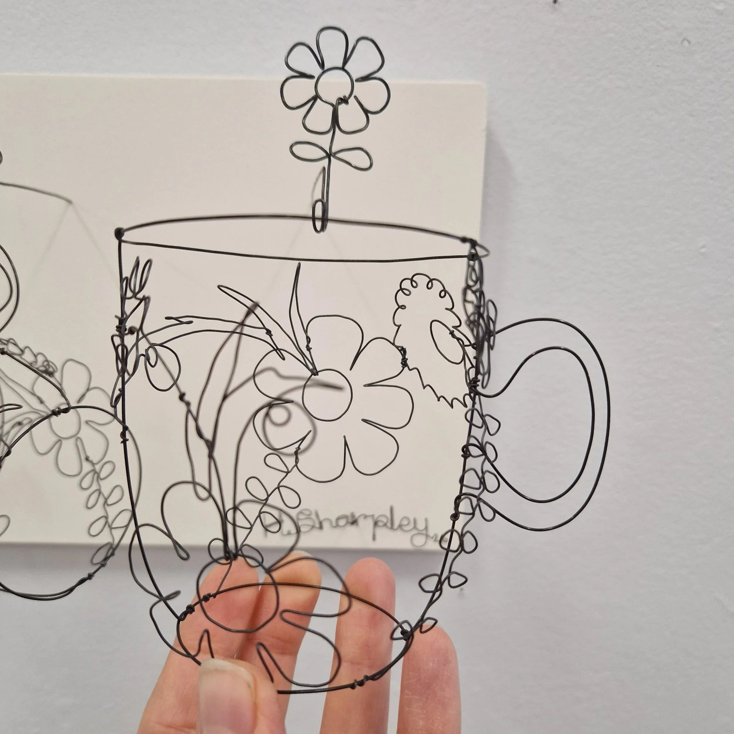 Helaina+Sharpley+cups+and+hooks+flowers+here+there+and+everywhere+%282%29.jpg