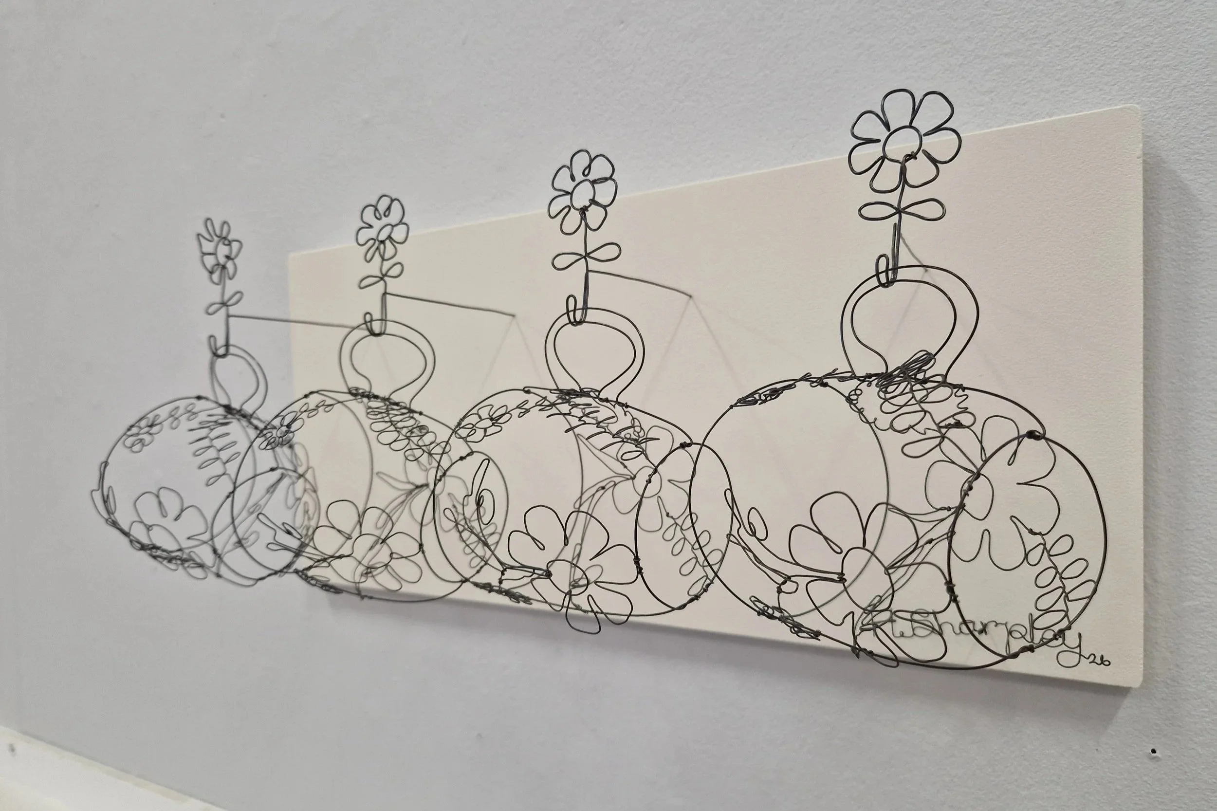 Helaina+Sharpley+cups+and+hooks+flowers+here+there+and+everywhere+%283%29.jpg