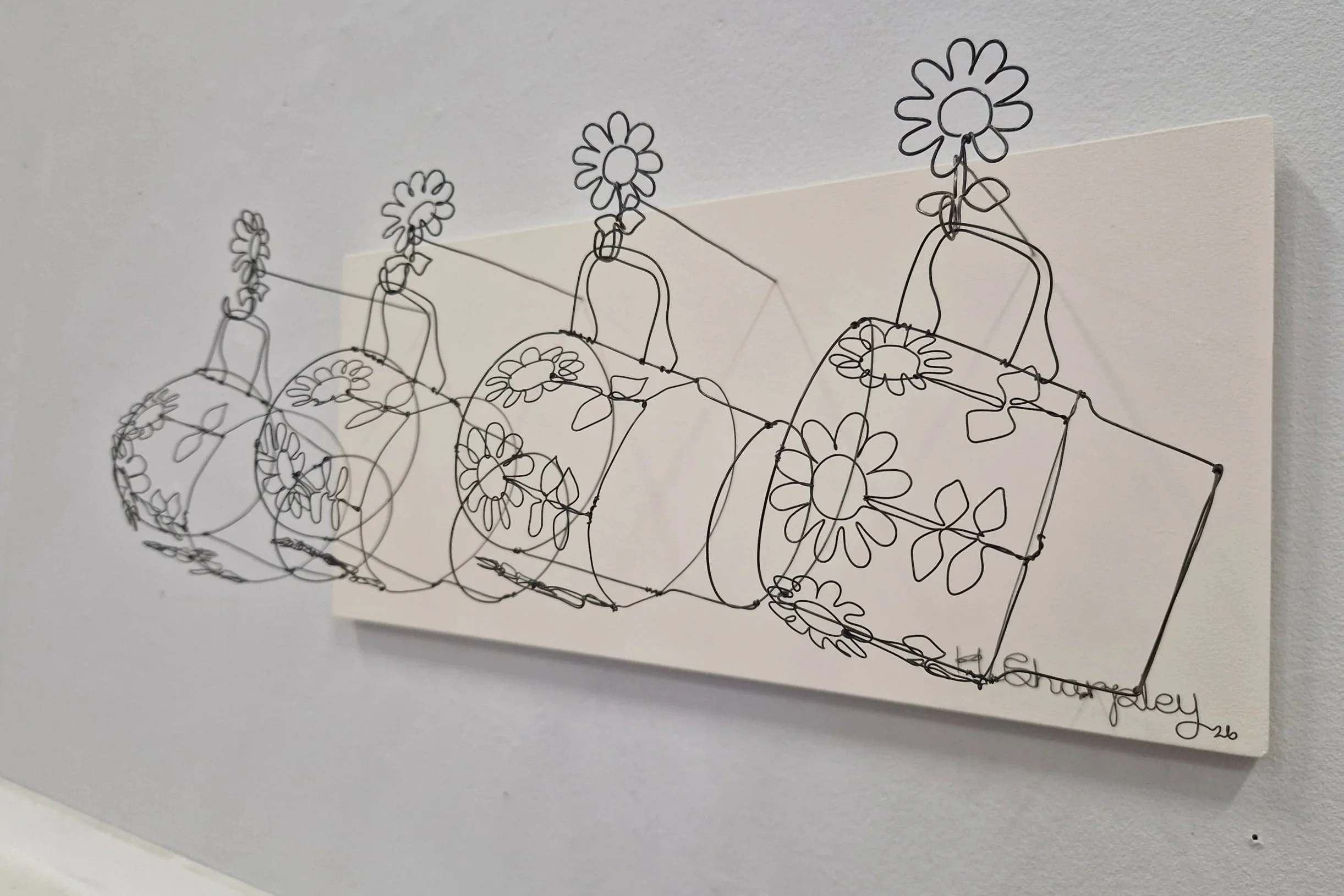 Helaina+Sharpley+cups+and+hooks+tall+daisies+%283%29.jpg