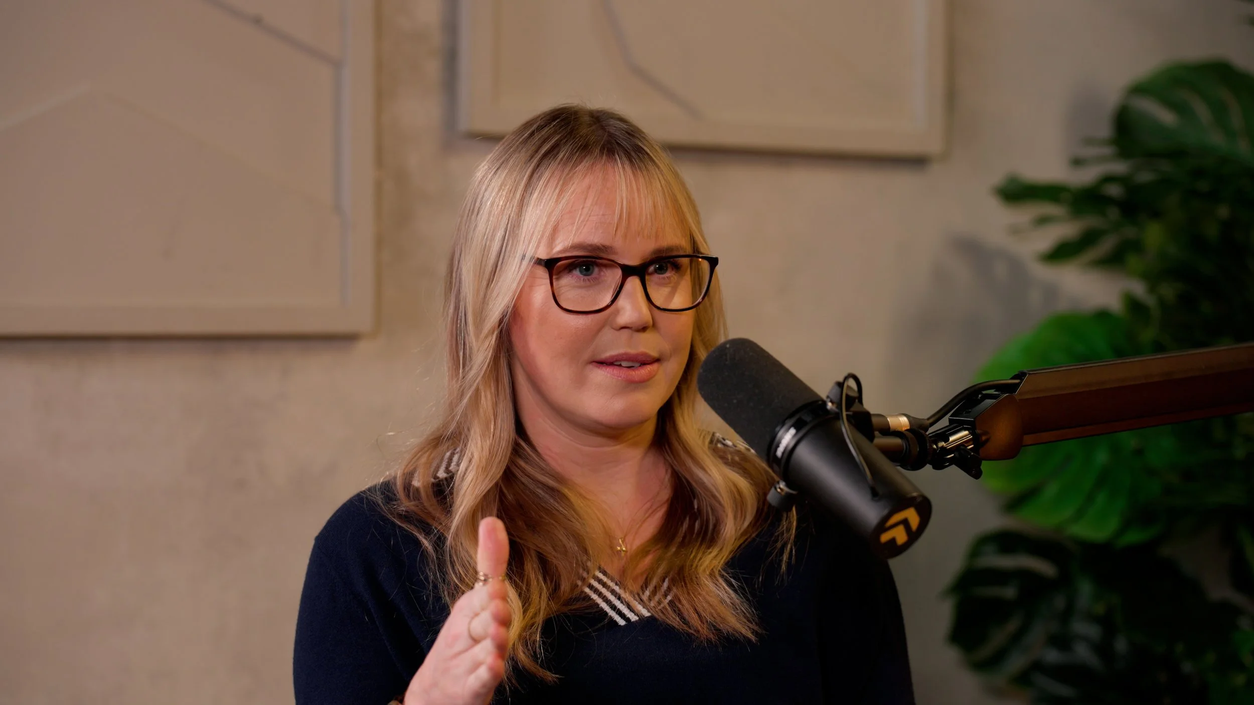 E395: Stephanie Romiszewski