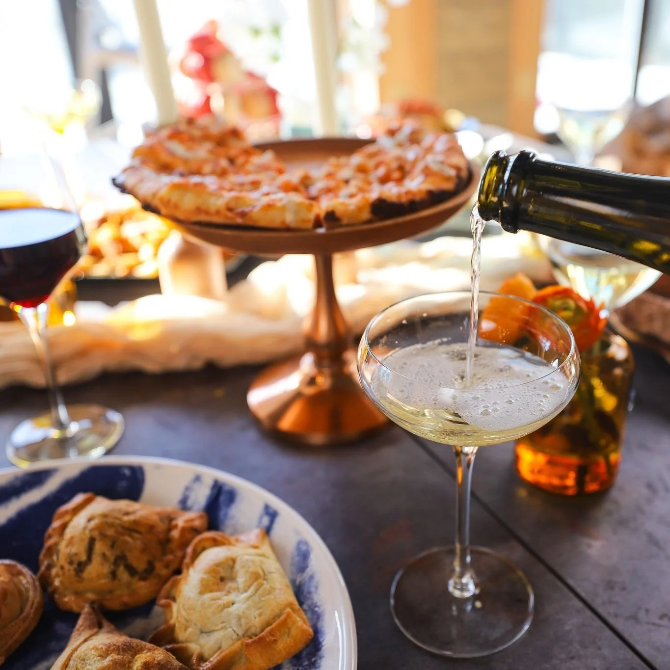 Holiday party season is almost upon us! Book your personal and corporate holiday celebrations in @upstairs.at.bow. The team at Upstairs can help make your party unforgettable with food &amp; drink suggestions, DJ recs, and a truly special bar🥂🎁