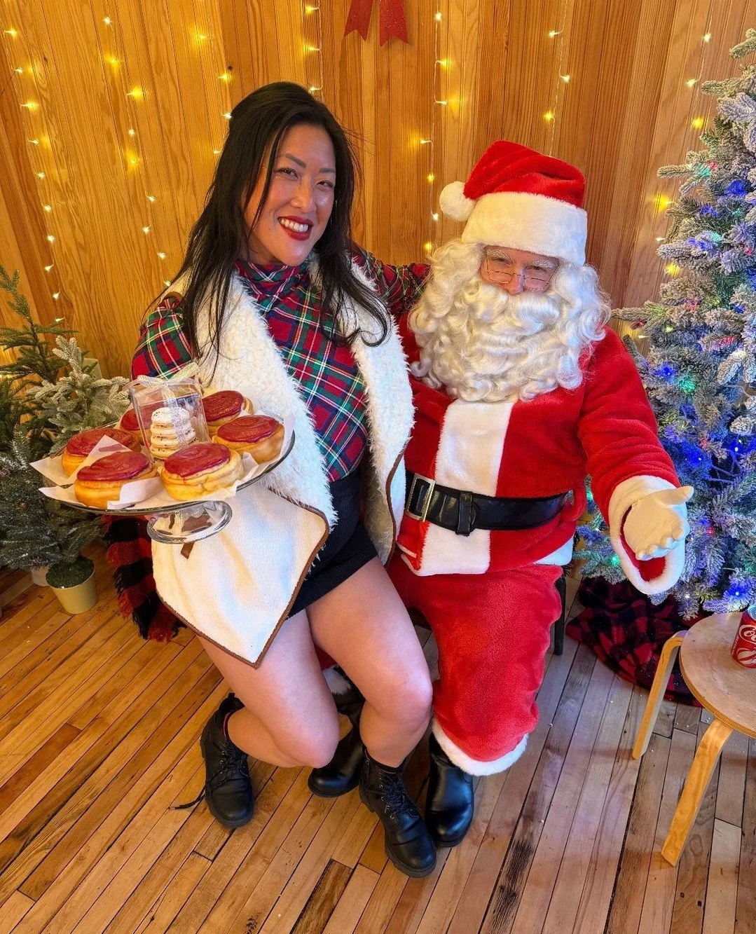 🍪🎅THIS SUNDAY! Sweets &amp; Santa Community Fundraiser Bake Sale from 12-5pm is open to the public so make sure to RSVP! Link in bio to let us know you are joining. ⁠
⁠
🍪There will be treats for sale from some of the best bakers in the city (see l