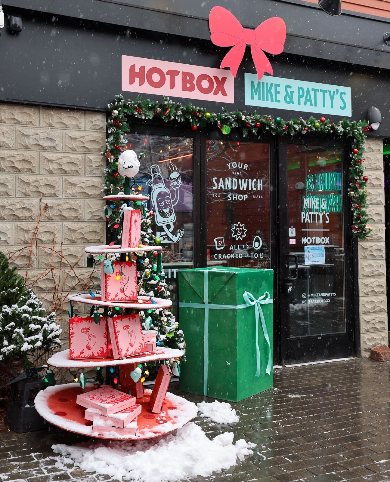 Shout out to all the amazing Bow businesses that decked their halls this year! We have SO MANY decorated windows this year that have made Bow extra extra festive. Thank you everyone who put in so much care to their decorations. ⁠
⁠
Congrats to @mikea