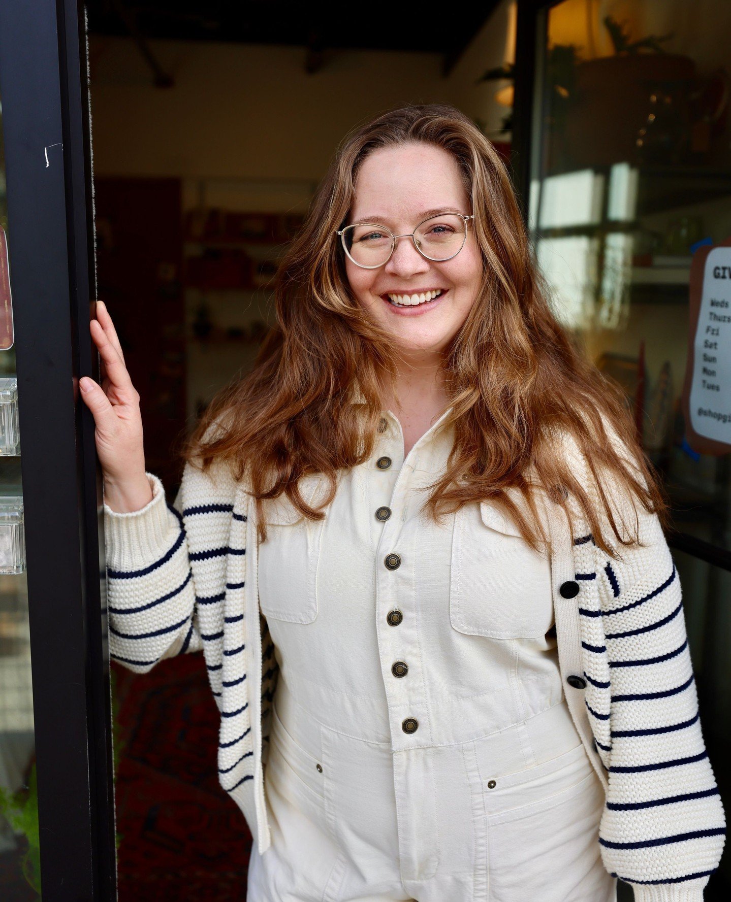 Re-meet Bow! A series where we highlight the people &amp; business owners that make Bow so special&hearts;️⁠
⁠
⁠
Home is a feeling. That's the idea Caitlin Healy had in mind when she founded @givegoodhome, where you'll find a thoughtful curation of v