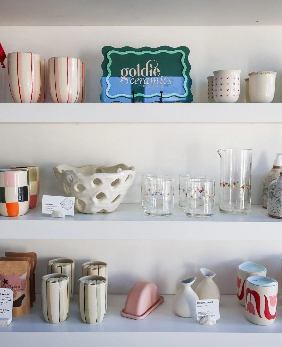This Saturday, May 2nd + Sunday, May 3rd is Somerville Open Studios! There is so much incredible art at Bow Market. Shout out to @kokojuce and @tinyturnspaperie for getting us on the official art map for the weekend! ⁠
⁠
🎨 🖼️Check out art at Bow th