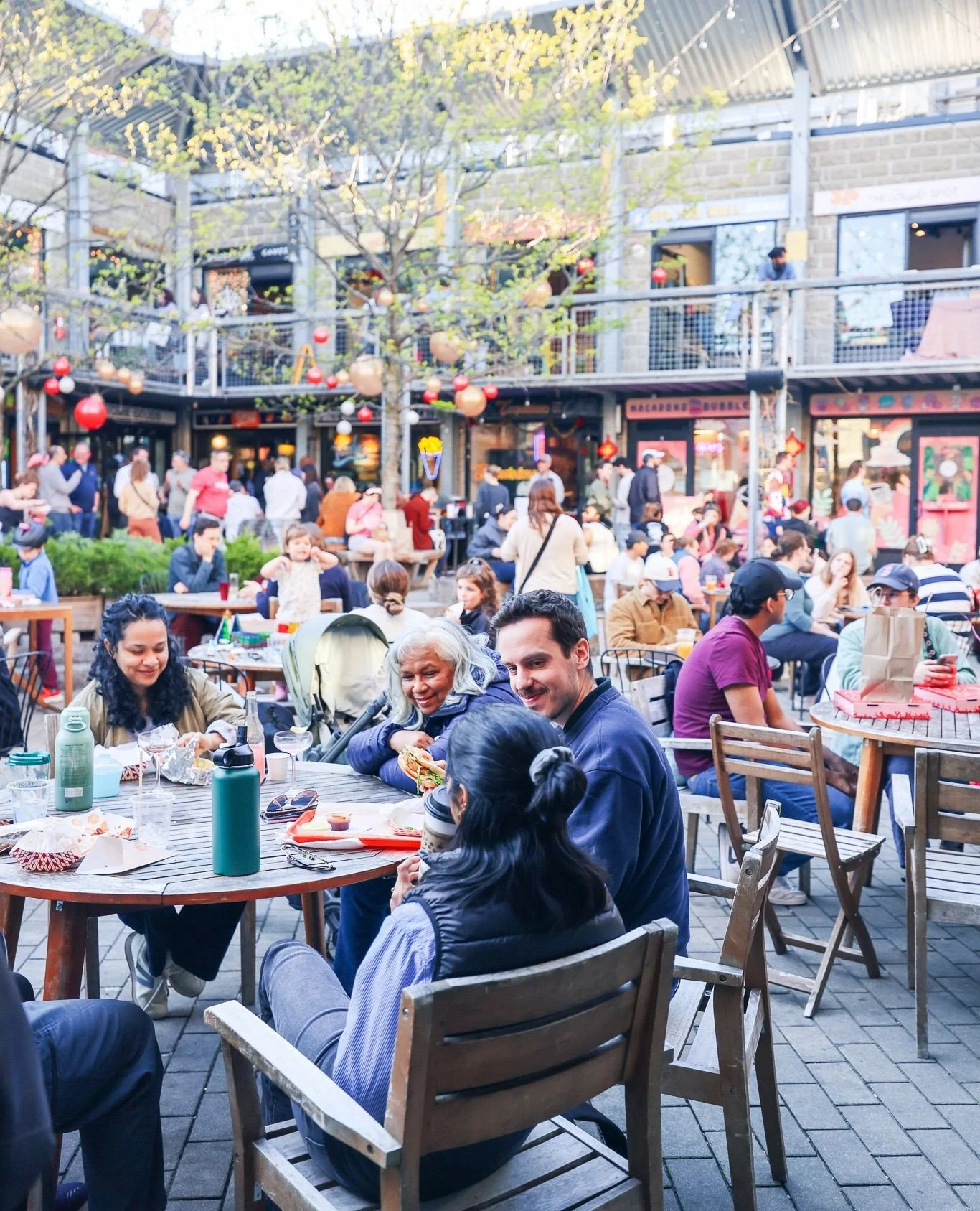 Weekend forecast?! Sunny, 75-80 degrees, and soaking up the patio vibes at Bow ☀️