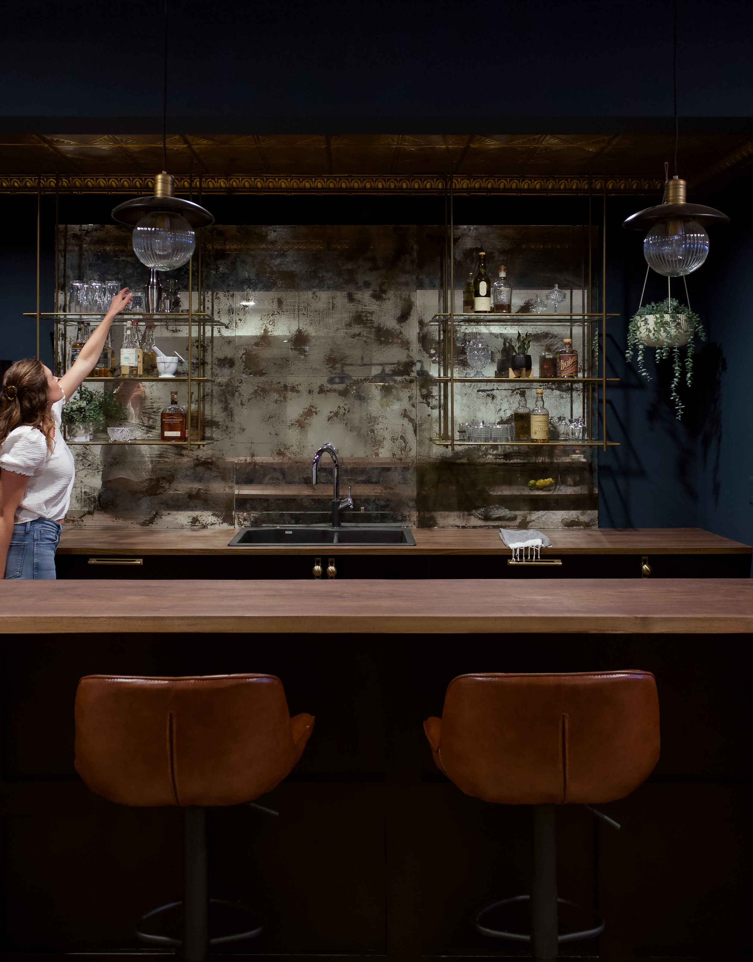 Basement Bar Ideas: How to Design a Home Speakeasy Bar – WoodnLuxury