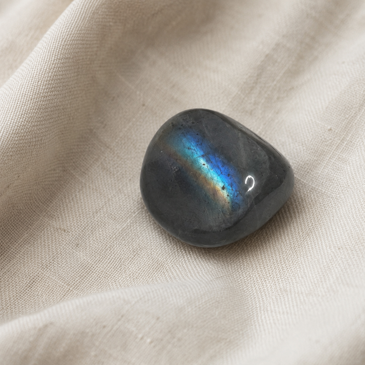 pocket-rocks-labradorite-product.png