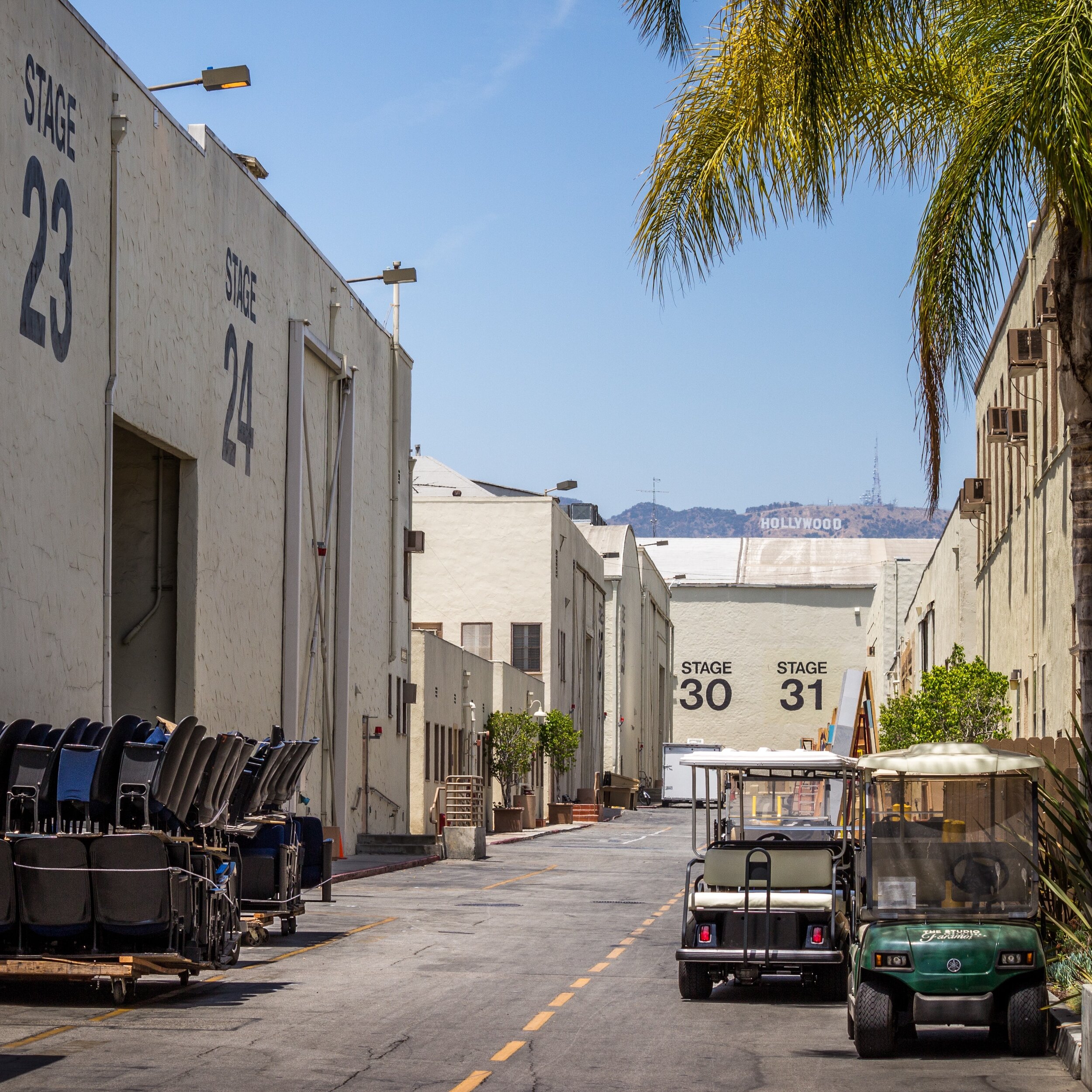 On-Set Services   On Location Education offers an array of on-set services for child performers. From studio teachers to child labor coordinators to welfare workers, we maintain a global roster of teachers and industry professionals ready to work on your next project.