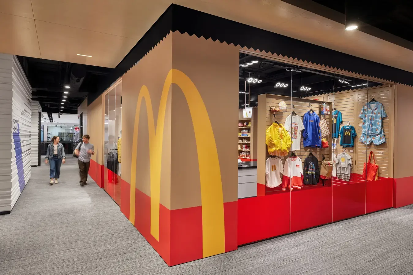 McDonalds-Fan-Store_Chicago_Brown-Bag.webp
