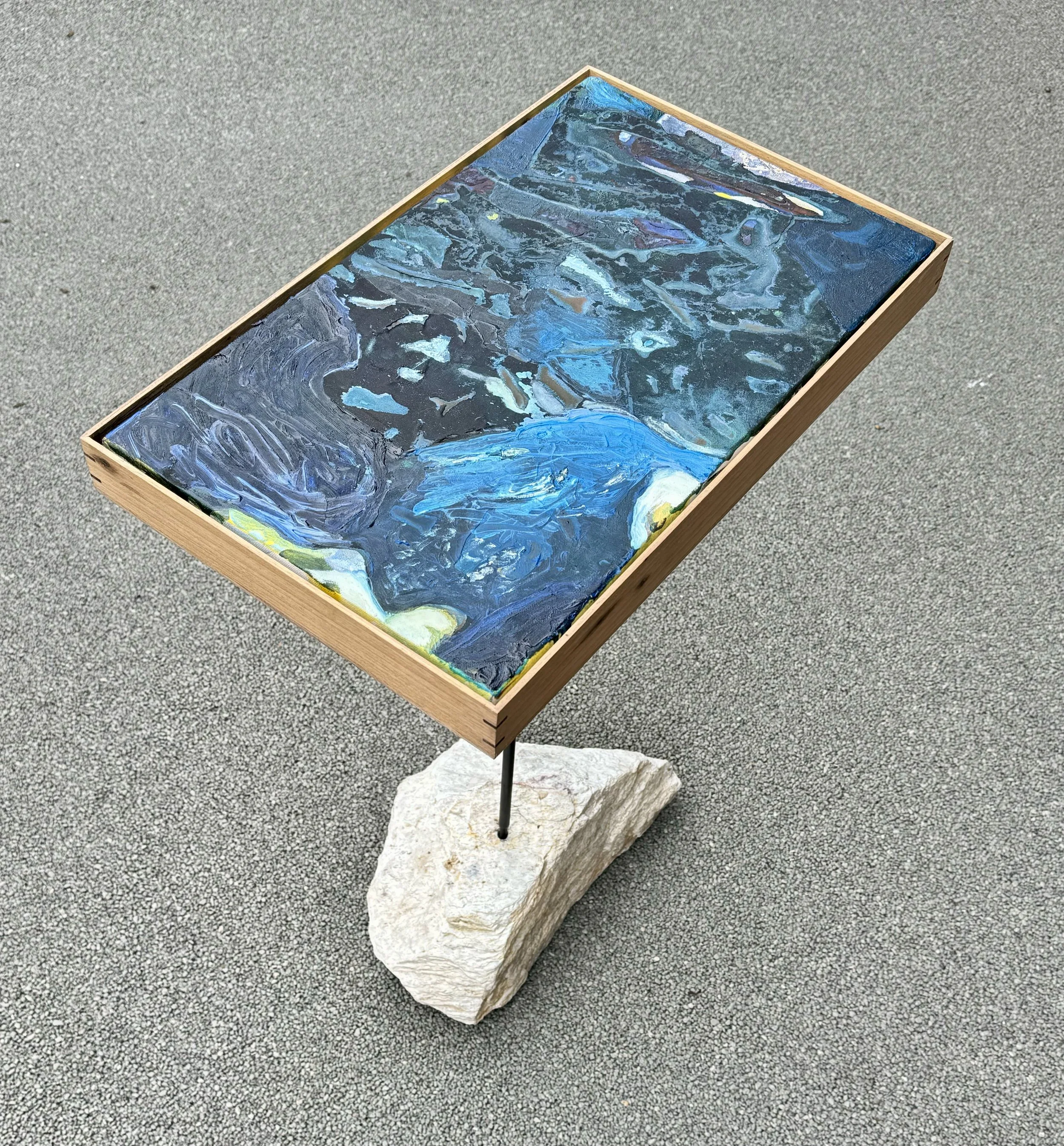 série vistas aéreas: costa - 2024 - óleo sobre tela e arenito - 75 x 40 x 30 cm