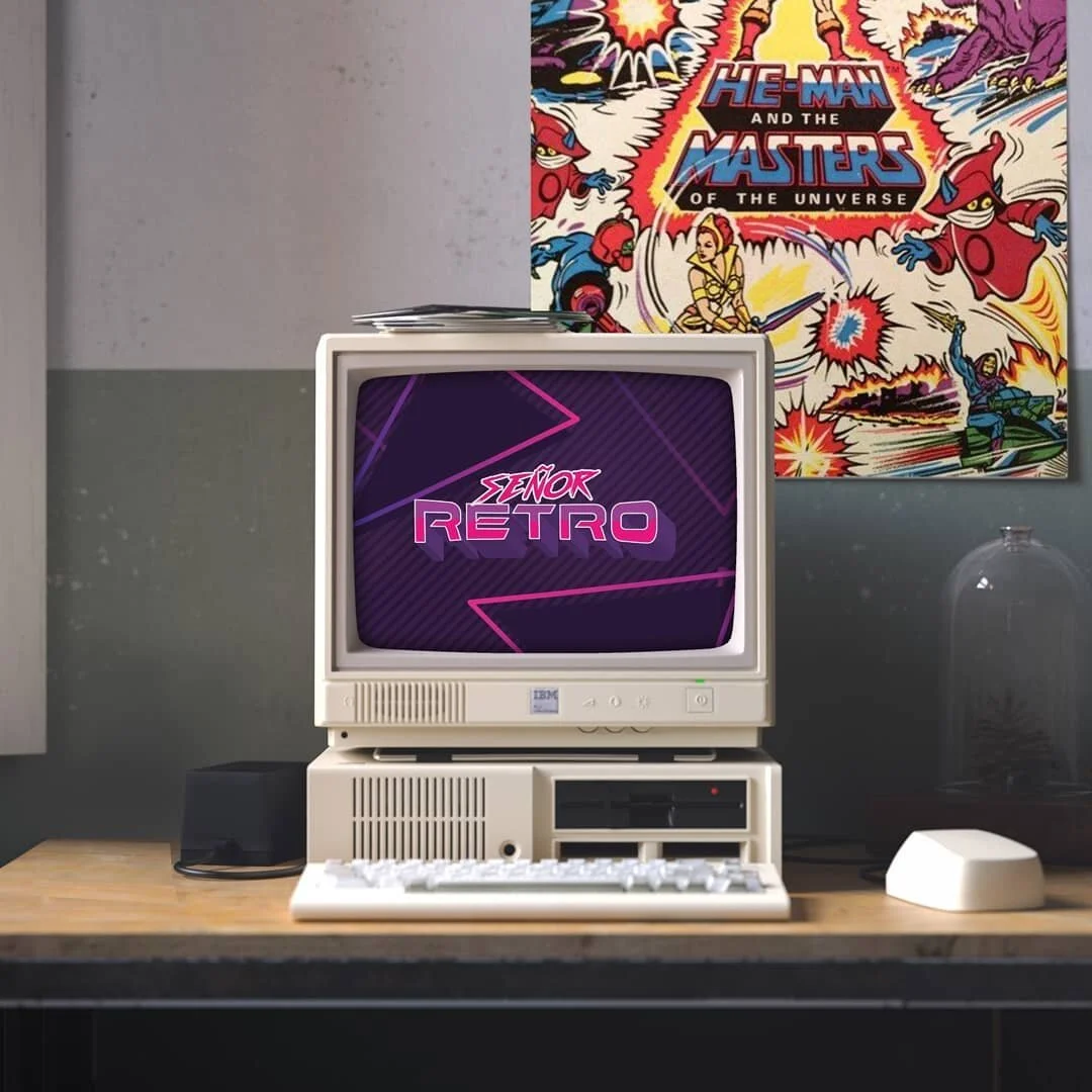Con una excelente atención, Señor Retro está comprometido a resurgir los mejores momentos en adultos y niños mediante la venta de juguetes, videojuegos, viniles y cualquier otro artículo que reviva la mejor década de todos los tiempos, los oche
