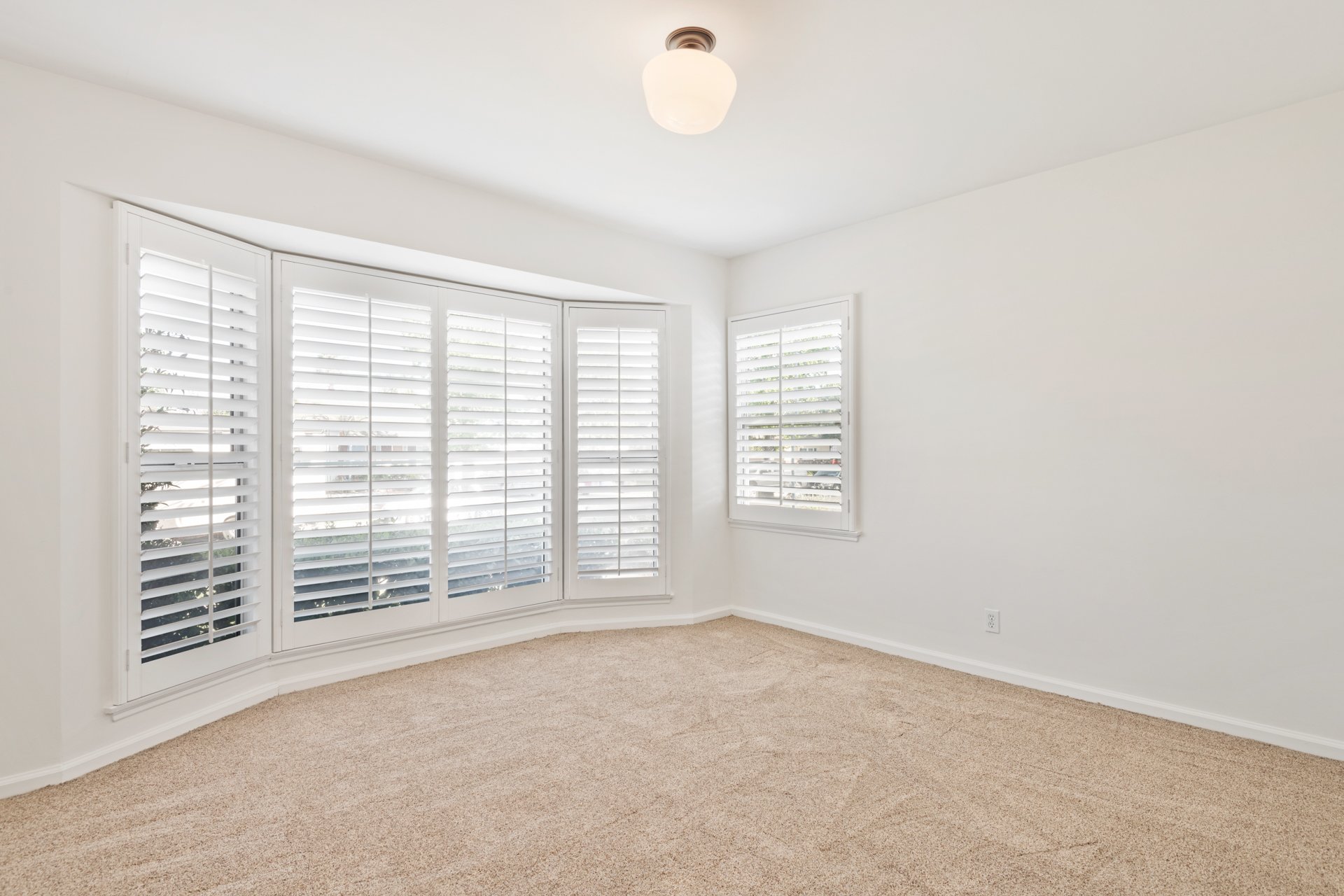 6617 Gerard Ave MLS-18.jpg