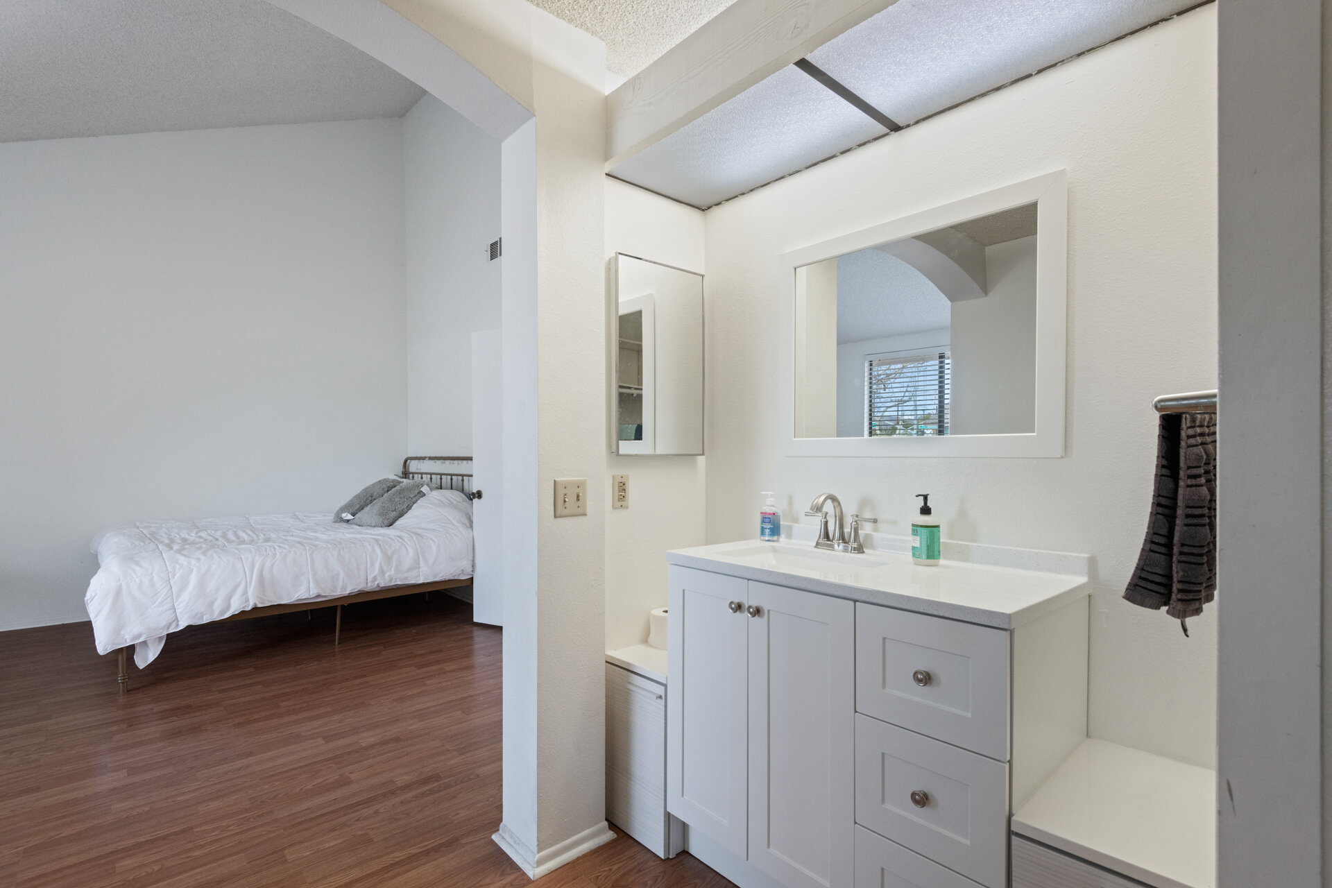 1835 Montgomery Ave MLS-25.jpg