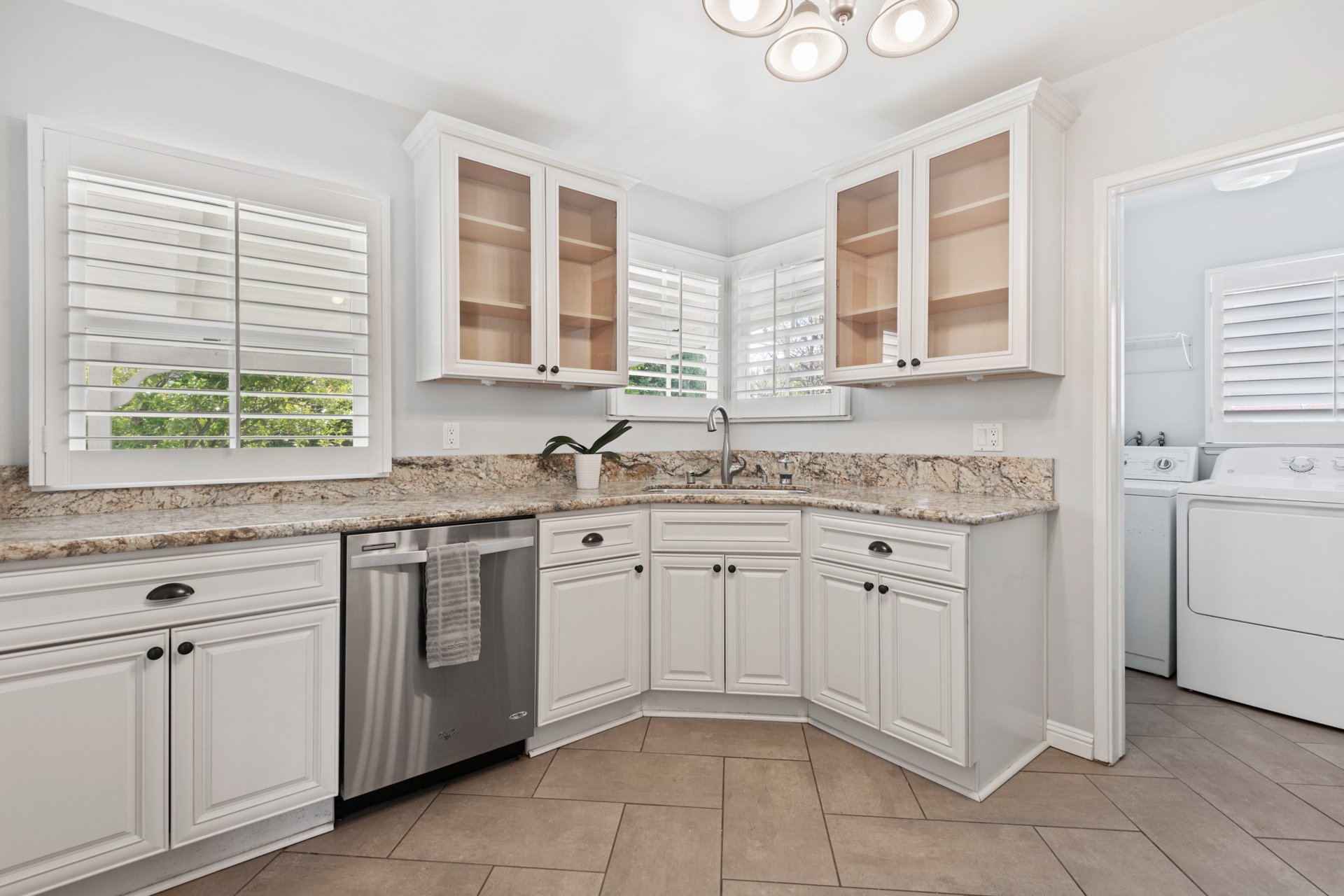 6617 Gerard Ave MLS-11.jpg