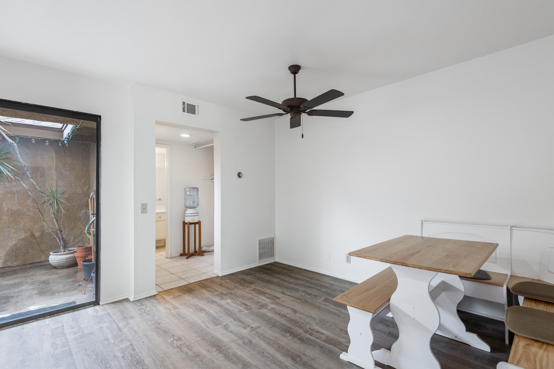 1835 Montgomery Ave MLS-16.jpg