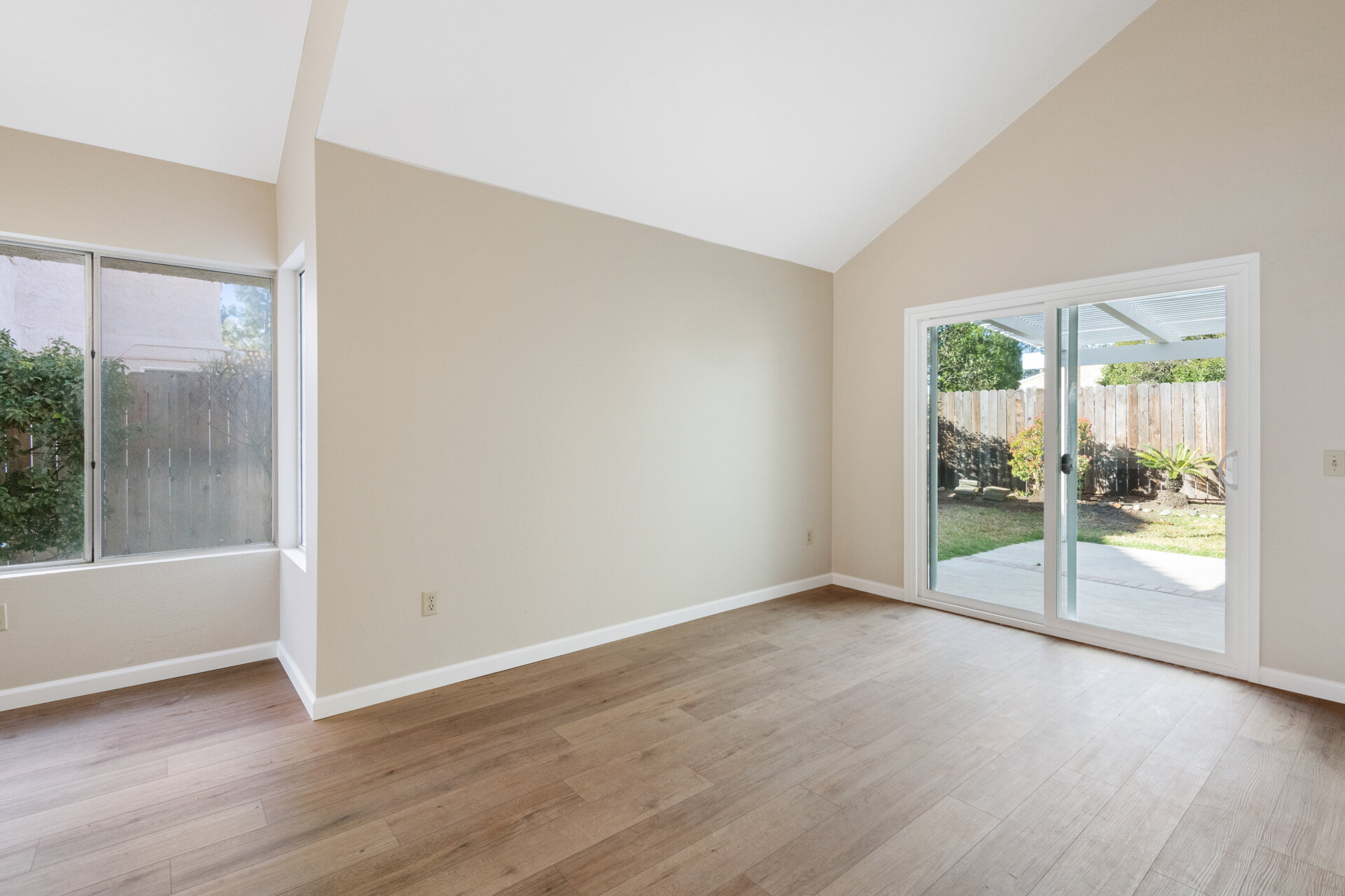 6781 Pecan MLS-9.jpg