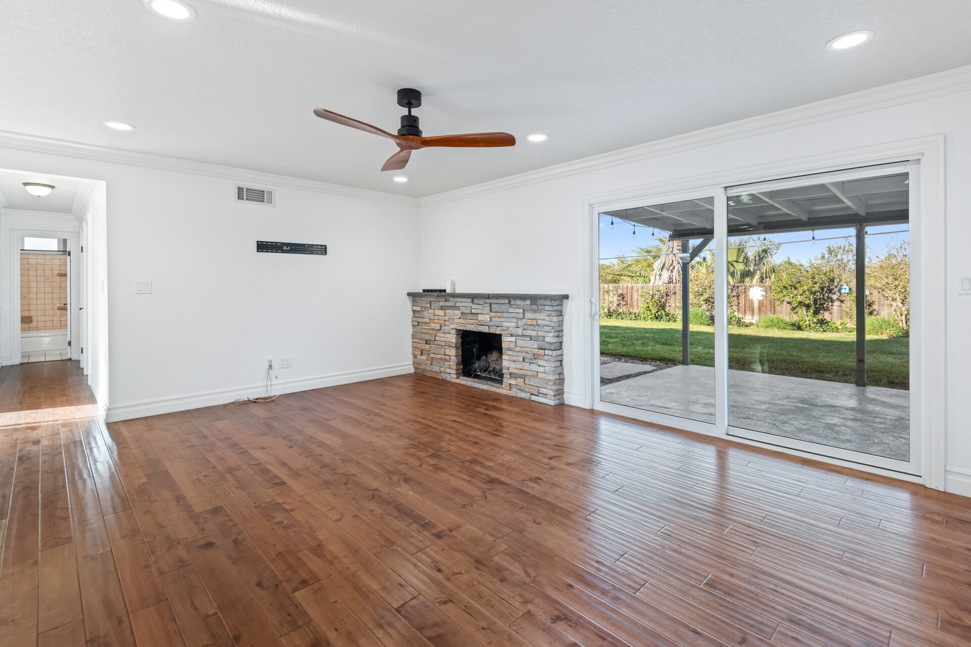 3047 Corpus Christi-MLS-7.jpg