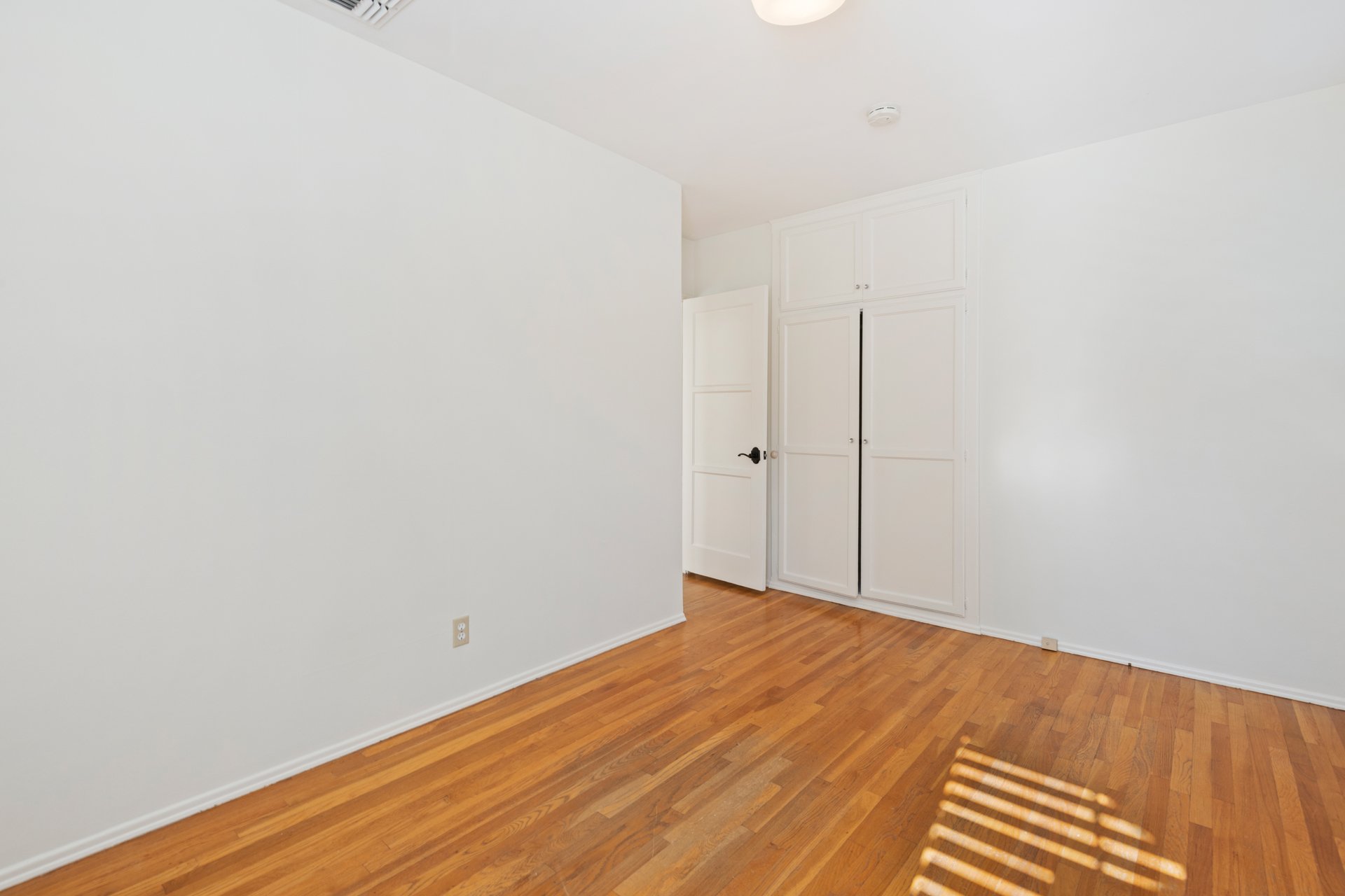 6617 Gerard Ave MLS-29.jpg