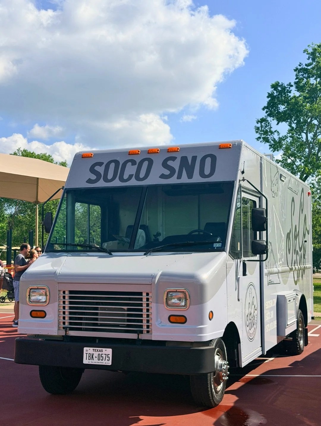 POV: SoCo Sno pulled up to your birthday party 🎂🍧⁠
⁠
💌Link in bio to book yours⁠
⁠
⁠
⁠
⁠
#SoCoSno #CollegeStationTX #BryanTX #PartyTruck #PartyIdeas