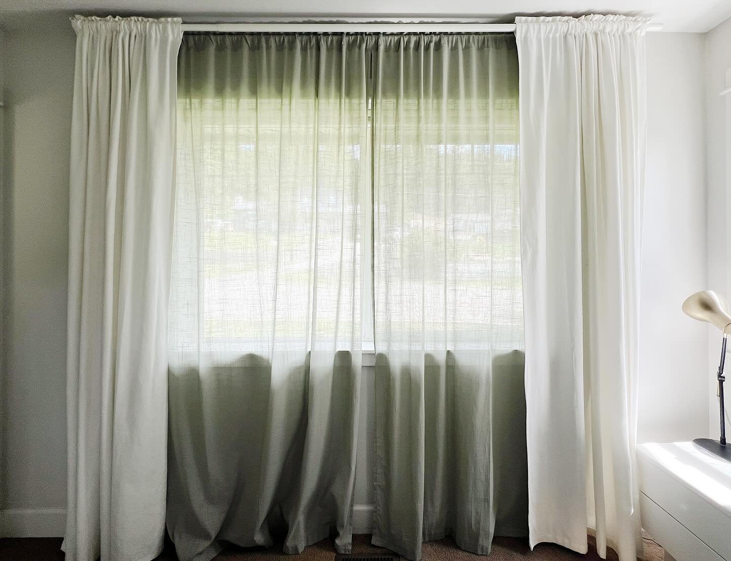How to hang curtains to make the highest impact! Read the latest blog post to discover how to create a feeling of luxury through your curtains!