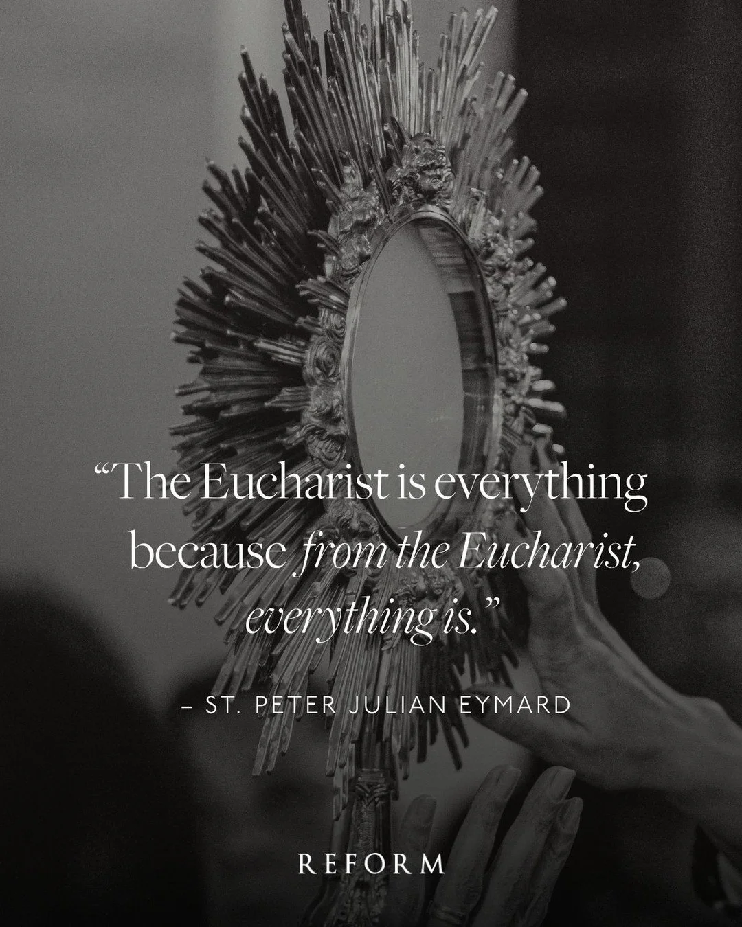 It's the Solemnity of the Most Holy Body and Blood of Christ! Our Eucharistic faith gives us confidence that Christ abides with us through all the joys and sorrows of our life, sanctifying us and leading us to his unveiled presence in heaven.⁠
⁠
Toda