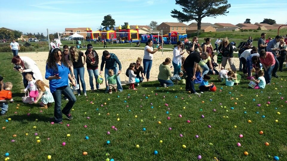Residents and their families hunt for easter eggs at our spring holiday event.