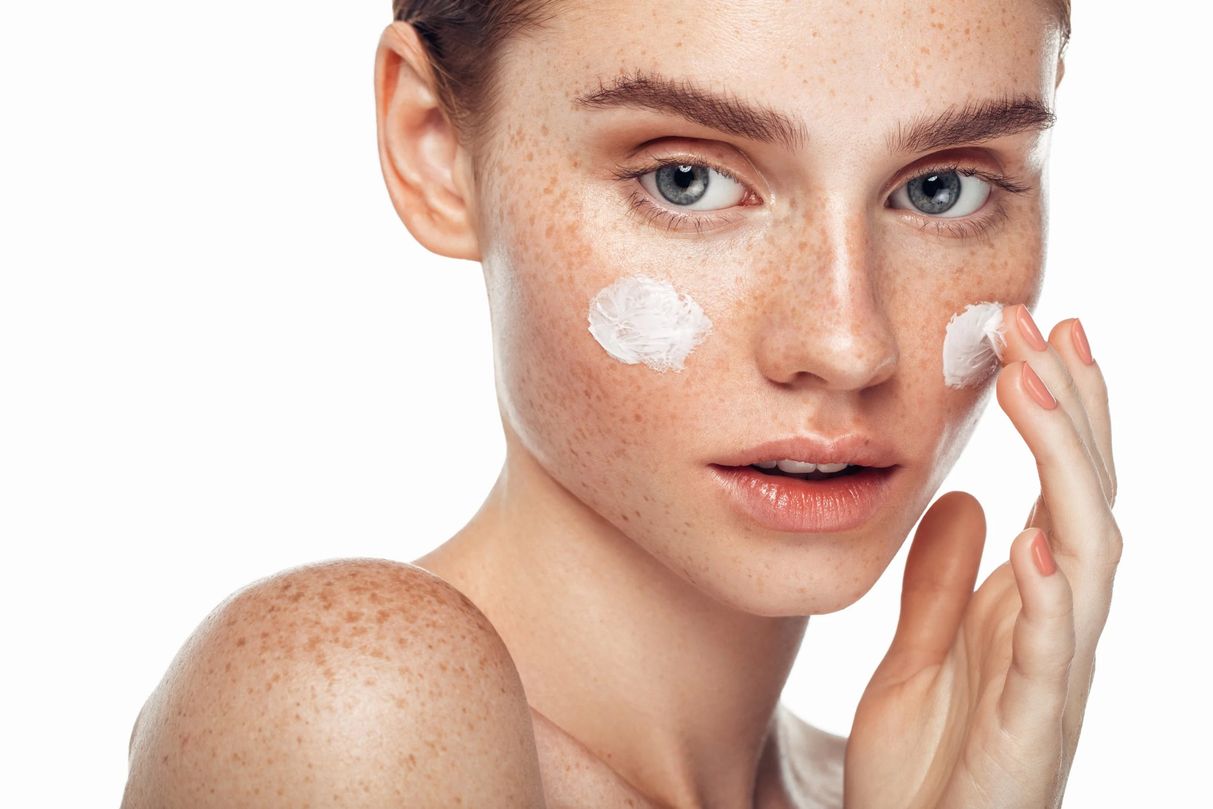 Applications Cosmetics iStock-1074787460.jpg
