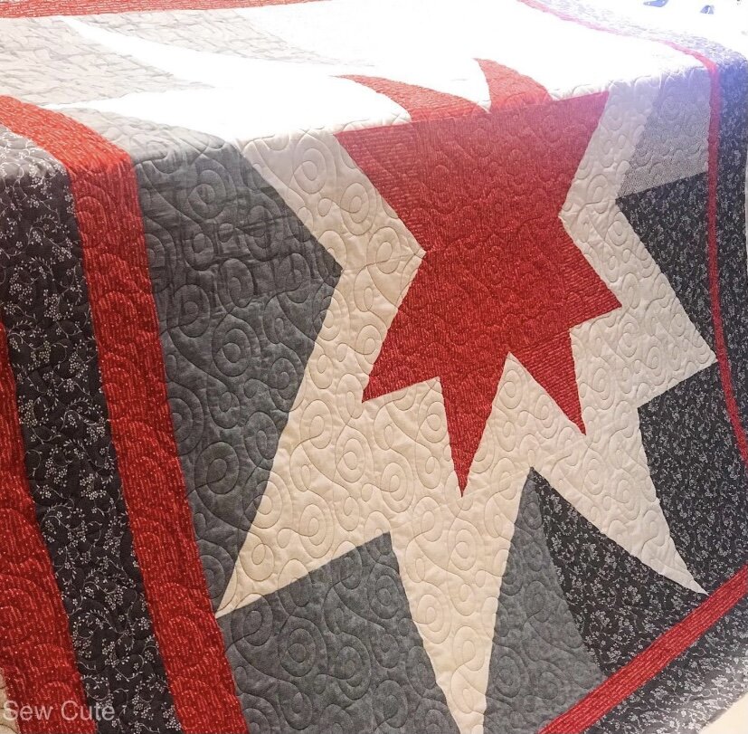 Patriotic star quilt pieced by Faye L.