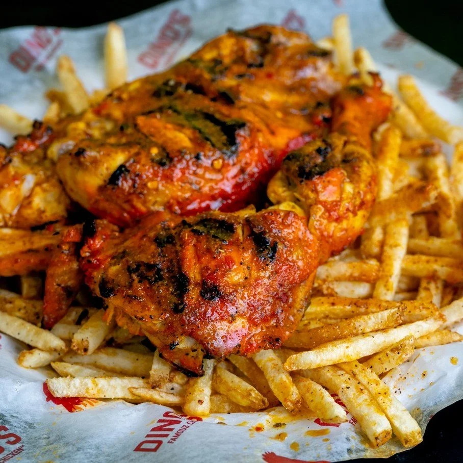 Going in for the perfect bite right here. 

#DinosOG #DinosOGRecipe #DinosOGChicken #losangeleseats #losangeles #DinosOriginal #DinosLA #DinosPicoRivera