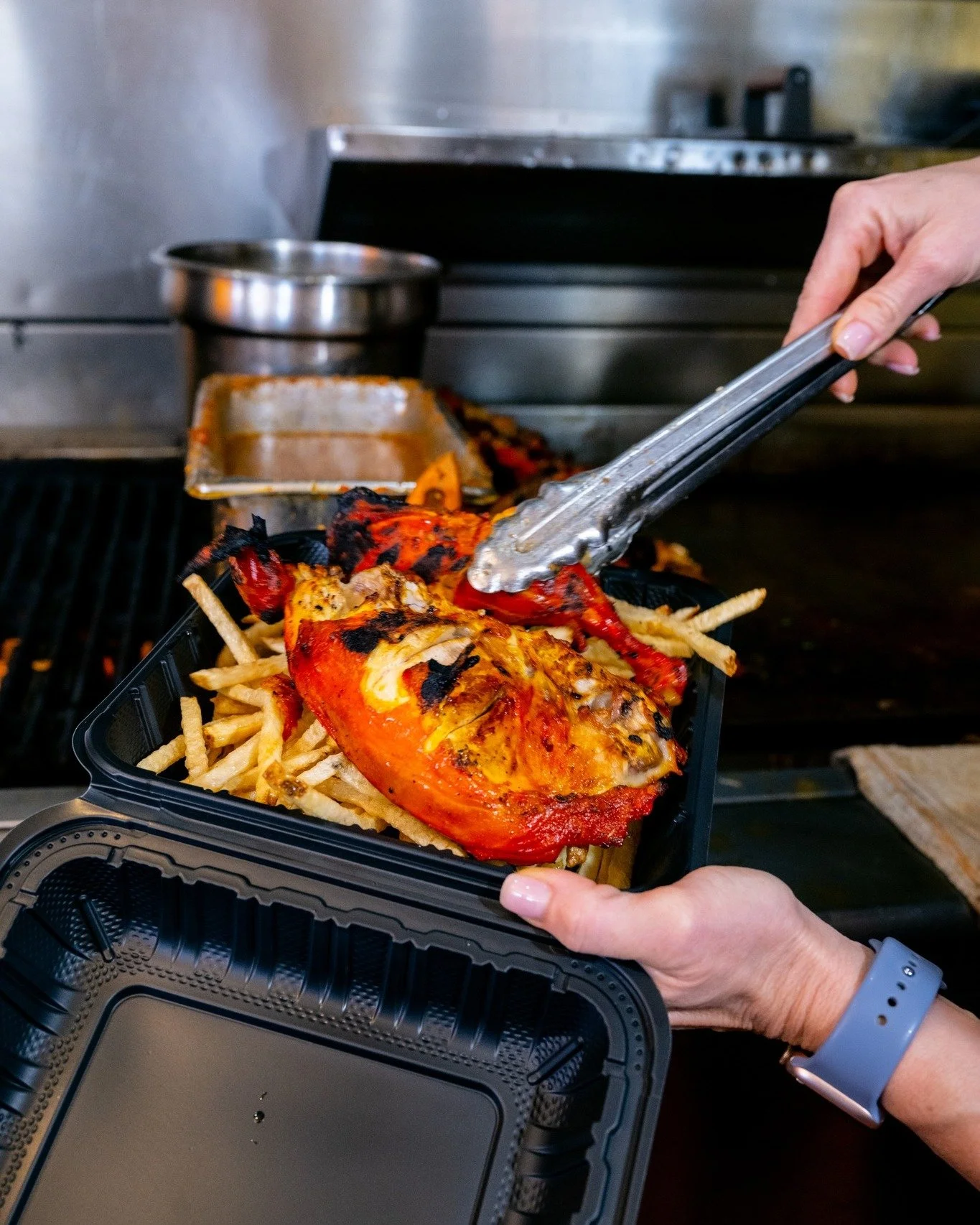 Servin' it up! Come get some! #iykyk 

#🍗 #🐔 #DinosOG #DinosOGRecipe #DinosOGChicken #losangeleseats #losangeles #LAEats #Since1968 #DinosOriginal #chicken #DinosLA #DinosPicoRivera 
📸@kimfoxfoodphoto