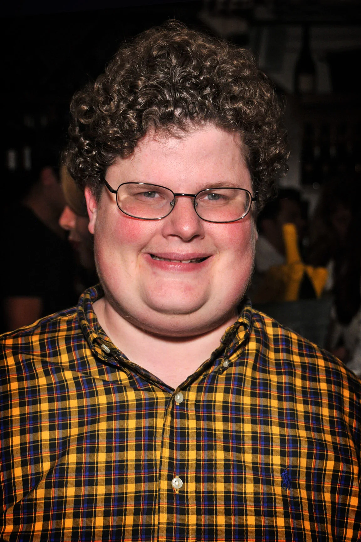Meet Hollywood’s Most Recognisable Background Actor (June 2021)