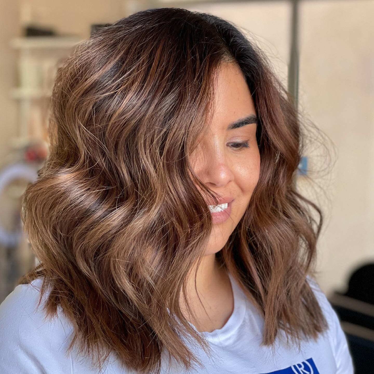 I love when my clients are willing to try something new.  Swipe to see the last session 
#creativecolor
#montecillolife #elpasohairstylist #elpasohair #elpasobalayage #babylights #balayage #blondes #copperhair  #framar #schwarzkopf #schwarzkopfusa #o