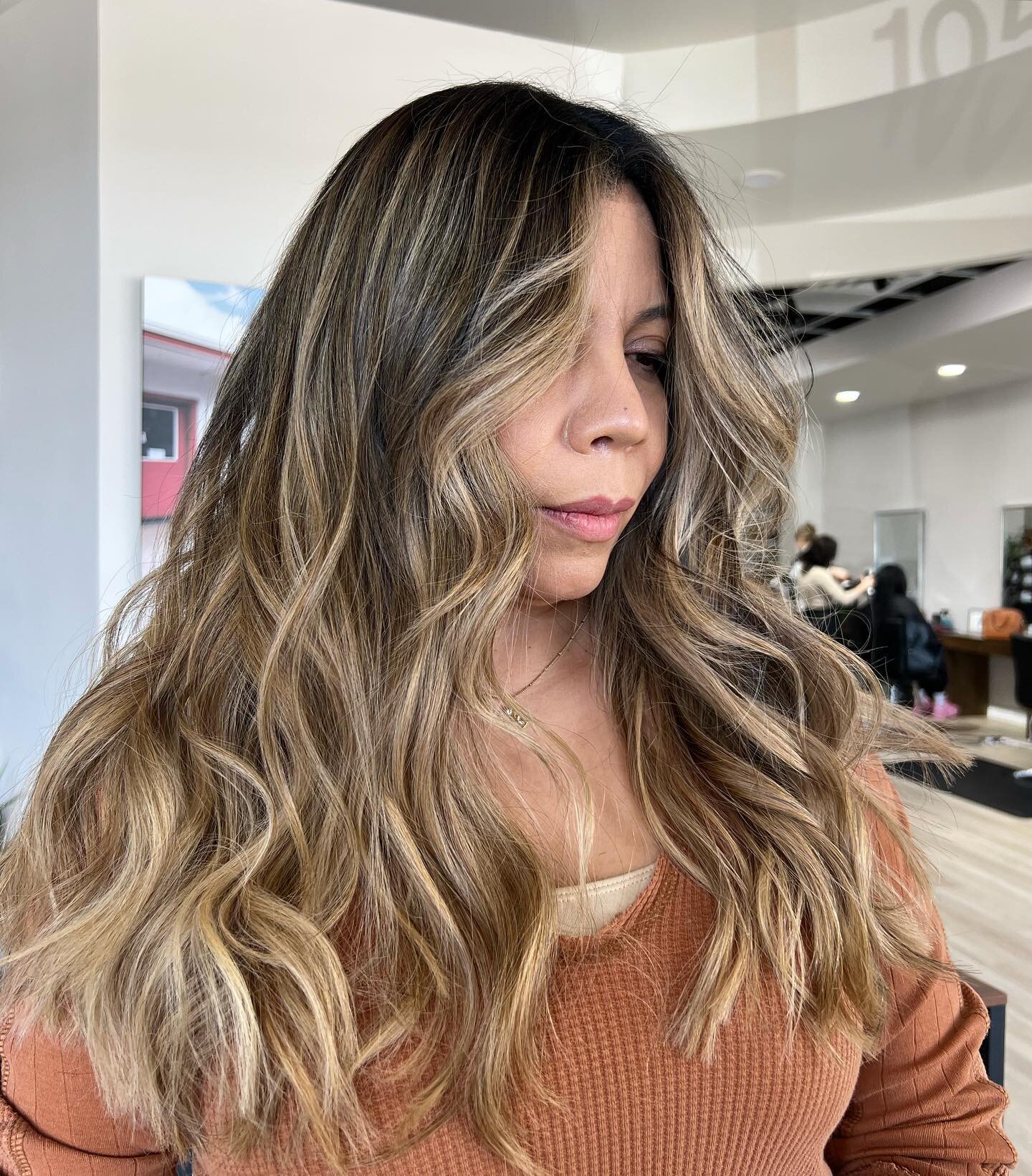 Happiness is getting your hair done &hellip;PERIOD 
#dimensionalcolor #livedinhair #elpasohairstylist