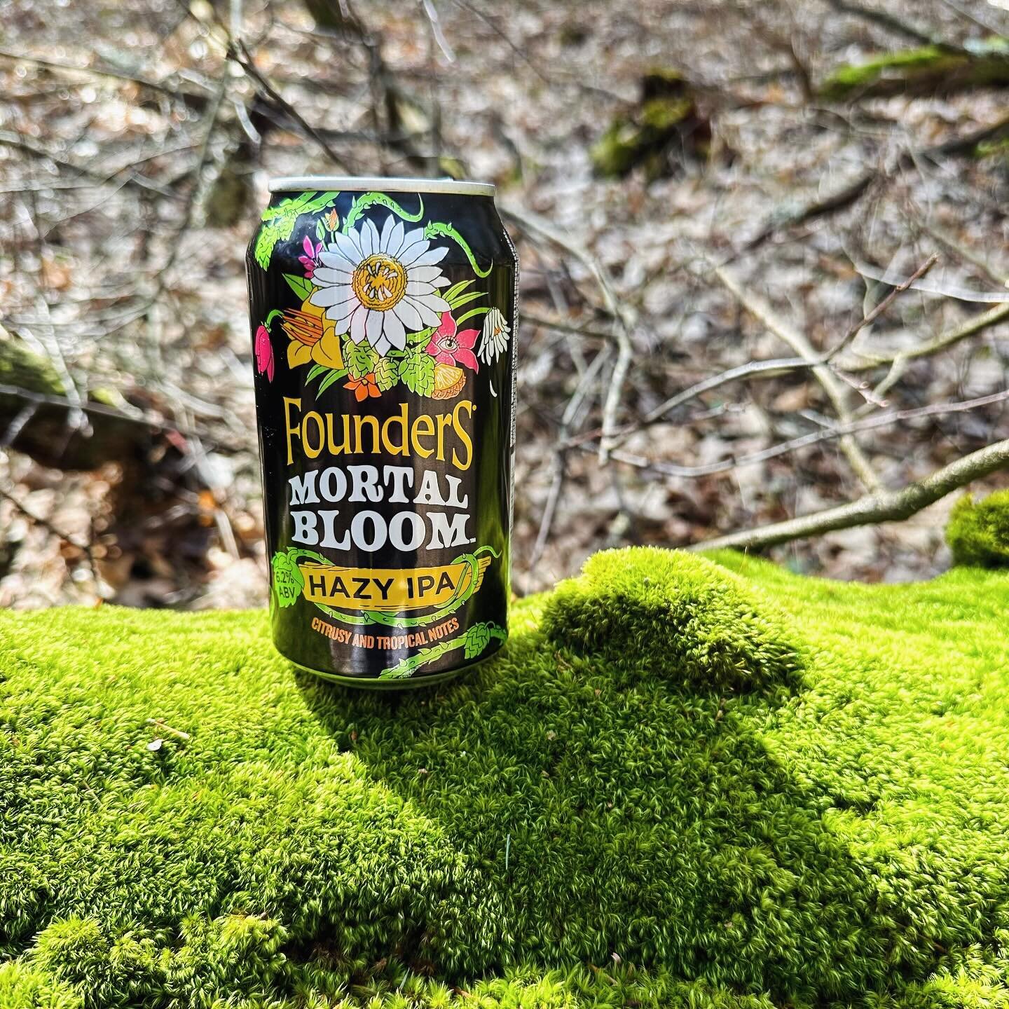 We love @foundersbrewing &rsquo;s new brew: Mortal Bloom!
Let every sip remind us of the beauty in every end and hope in every beginning. 
Happy Easter from the Burial Forest! 
✨ Peter and Annica 

@foundersgrandrapids 

#MortalBloom #GreenBurial #Mi