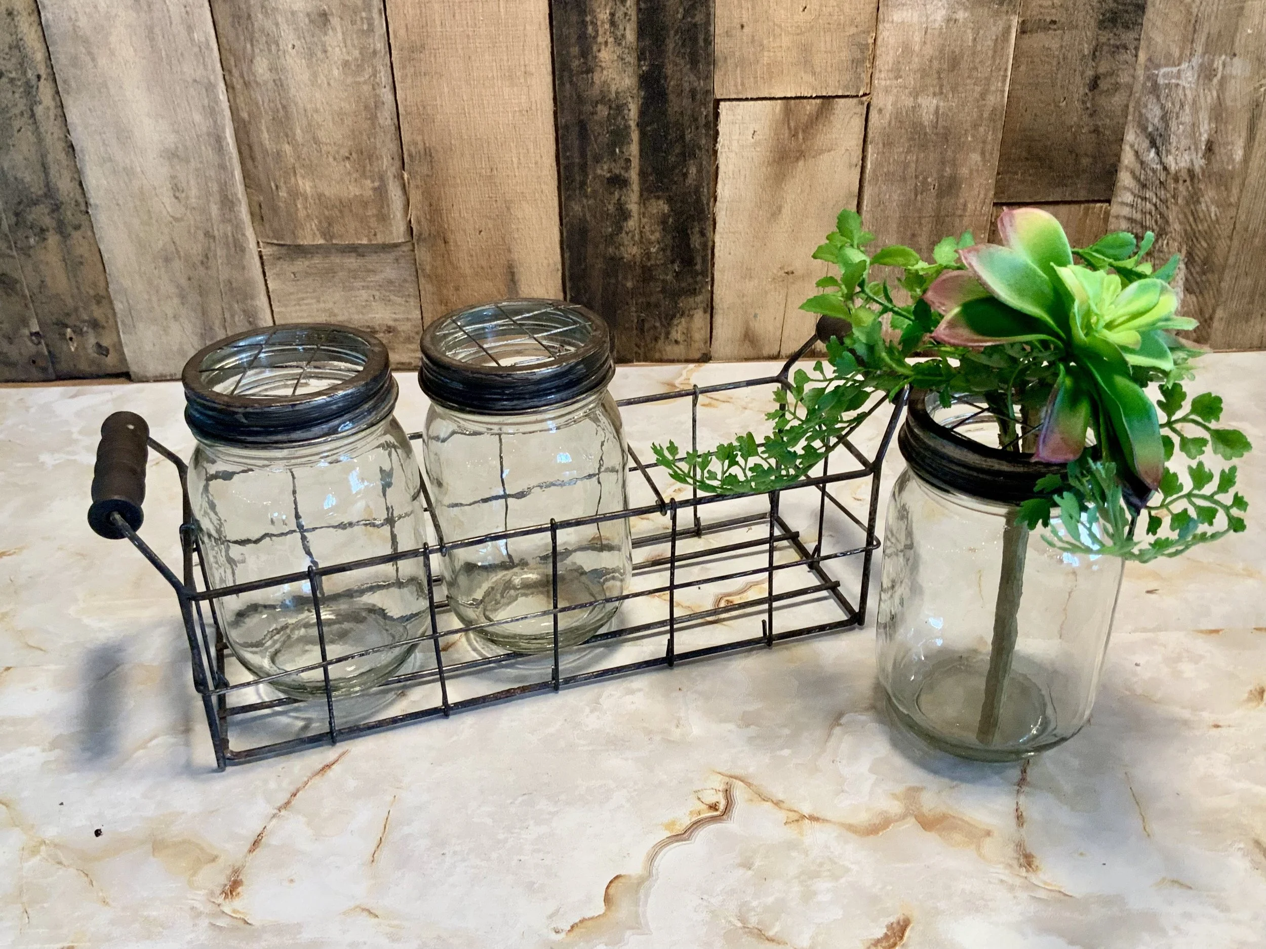 Glass Jar w/ Lid  X 30