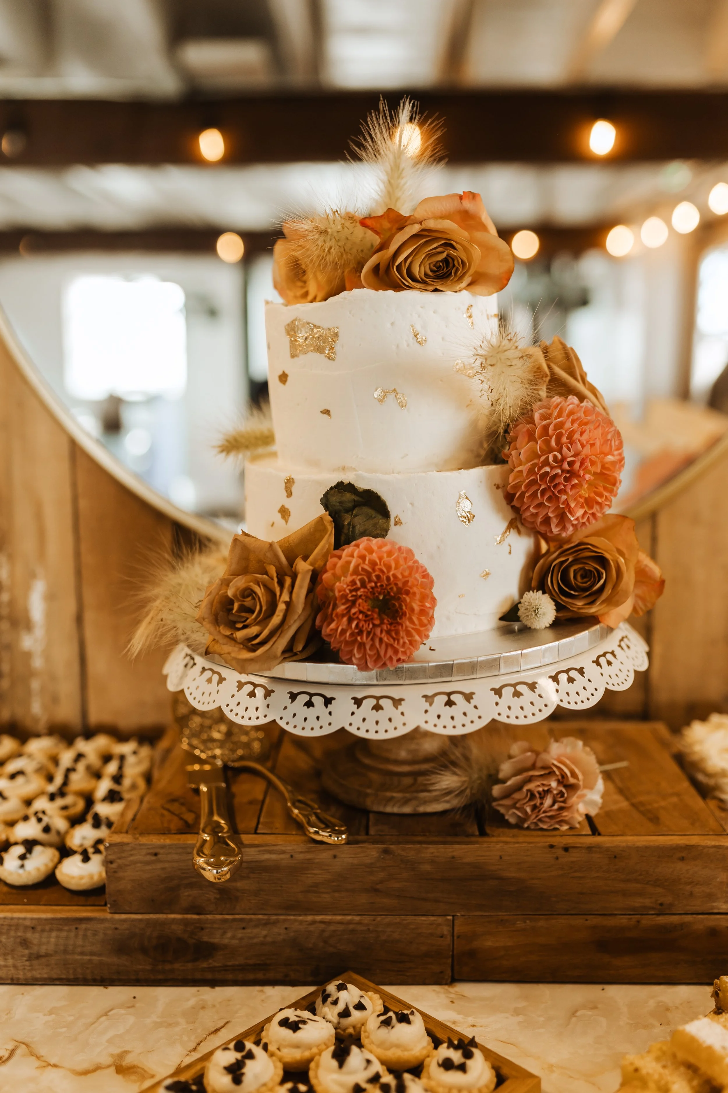 Scalloped Pedistal .jpg