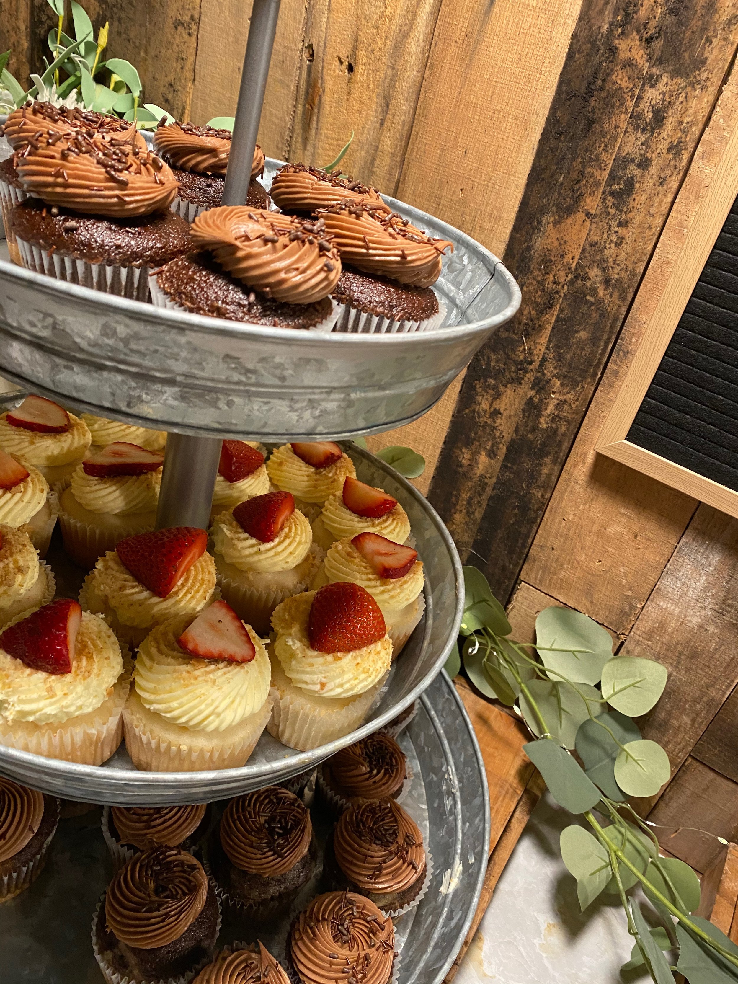 Metal Tiered Dessert Tray.jpg