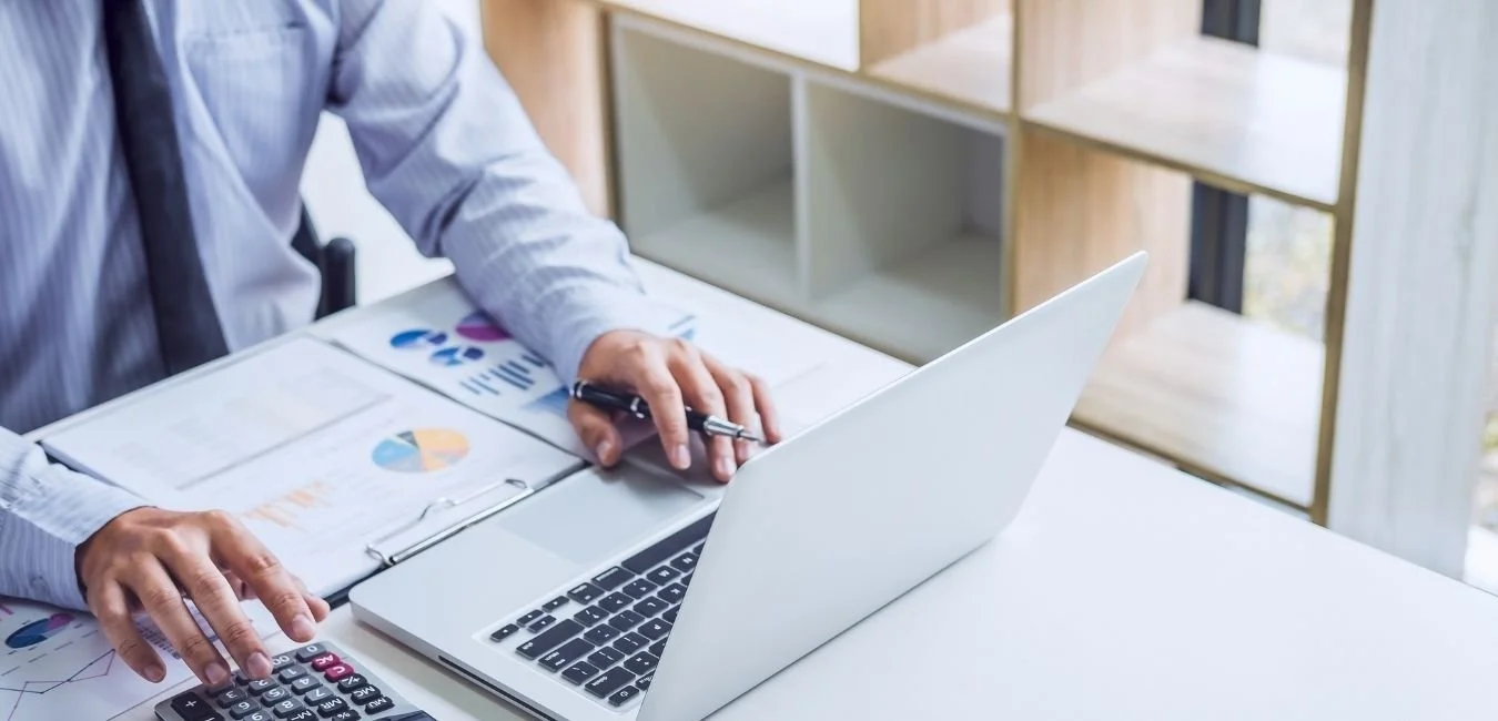 STAFF ACCOUNTANT