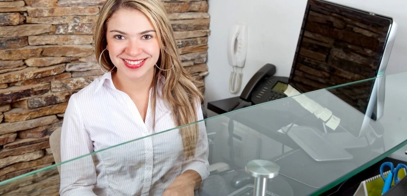 RECEPTIONIST
